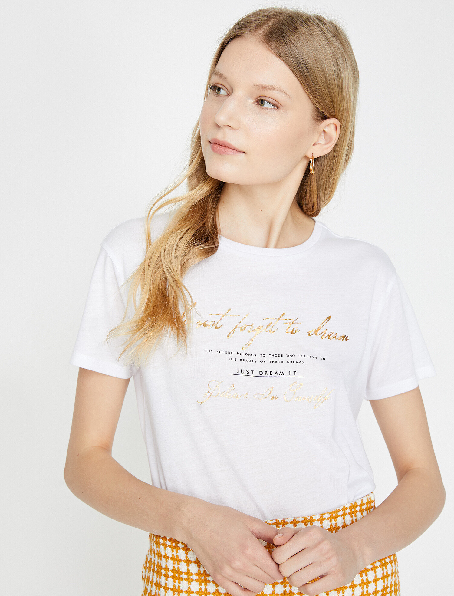   Varak Yazı Baskılı Bisiklet Yaka Standart Kalıp Tişört