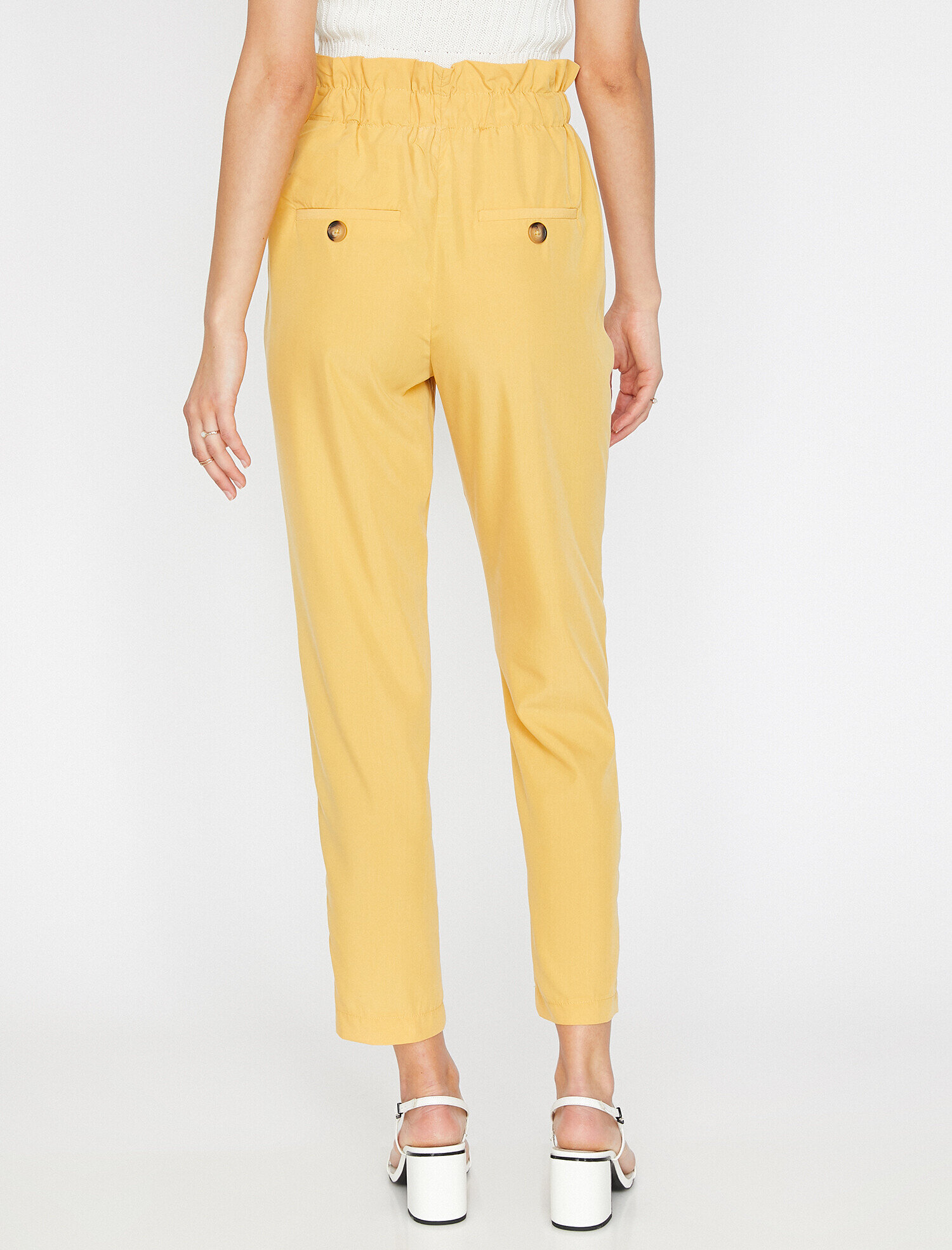   Düğme Detaylı Pantolon