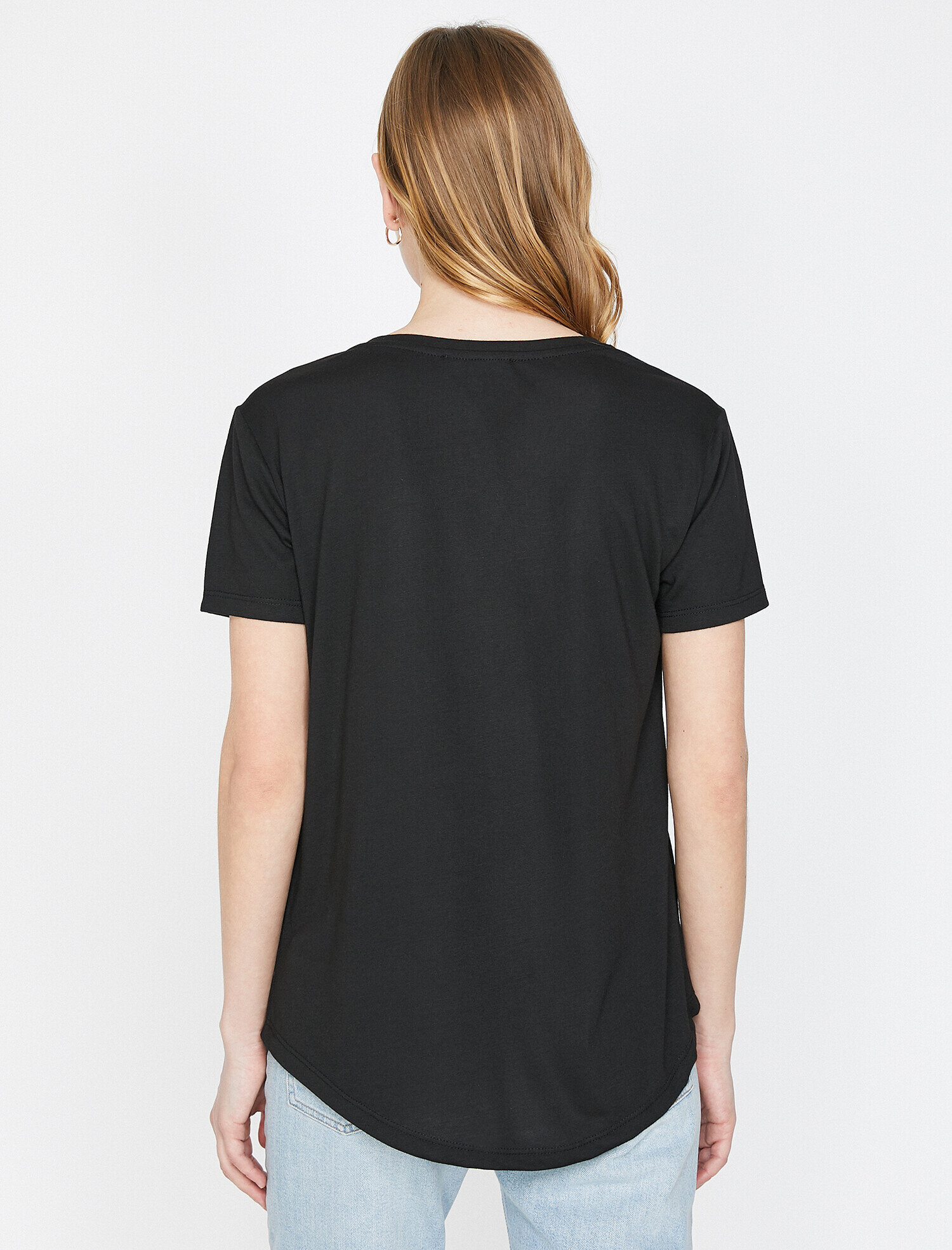   Cep Detaylı Tişört