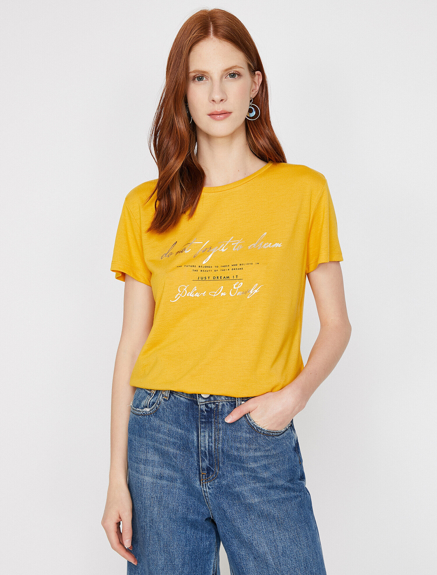   Varak Yazı Baskılı Bisiklet Yaka Standart Kalıp Tişört