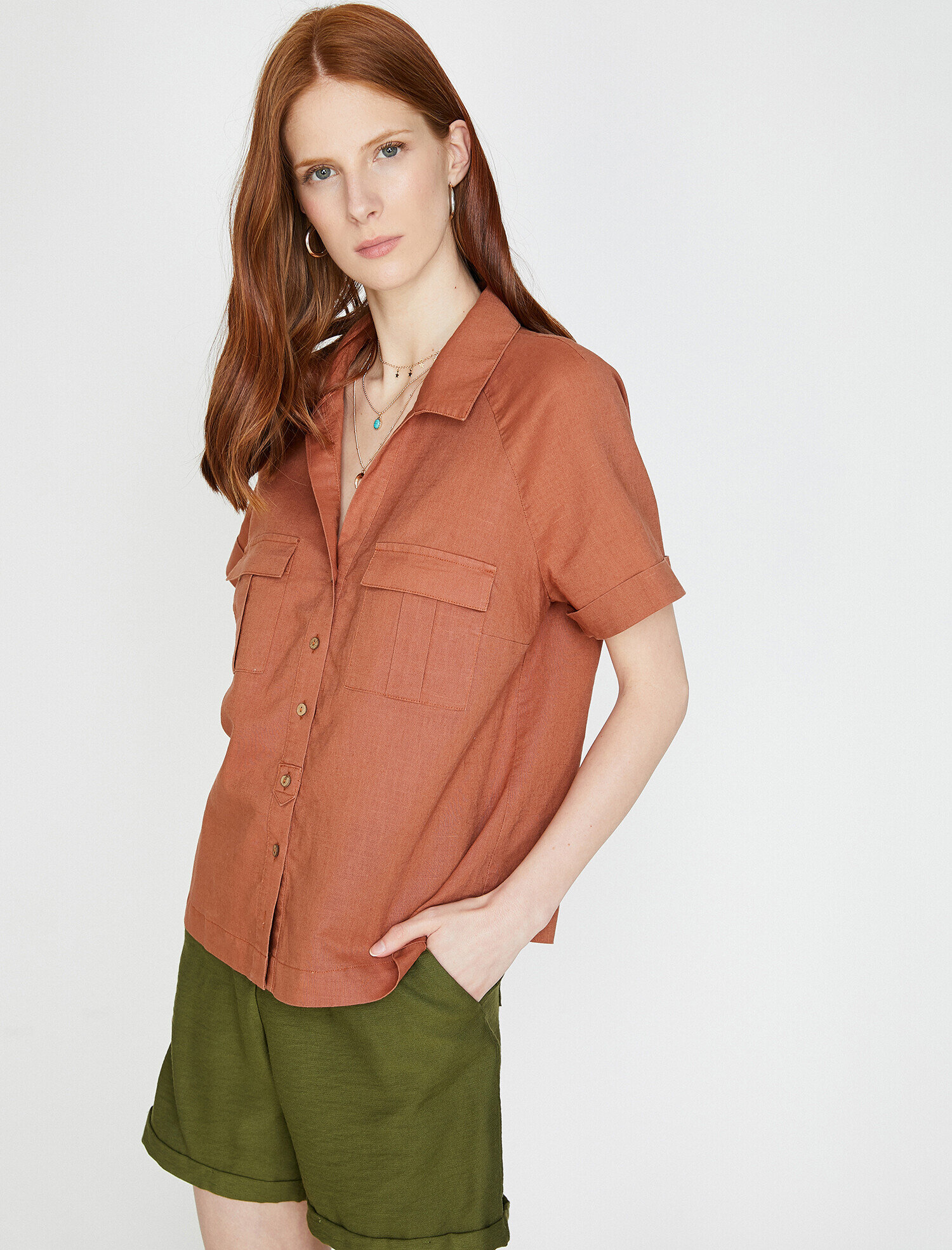   Cep Detaylı Gömlek