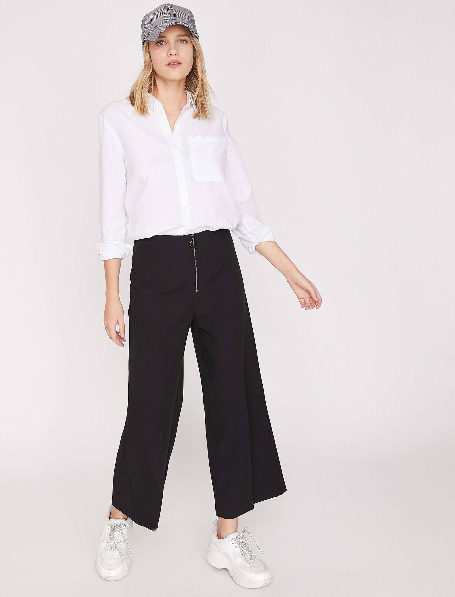   Fermuar Detaylı Pantolon