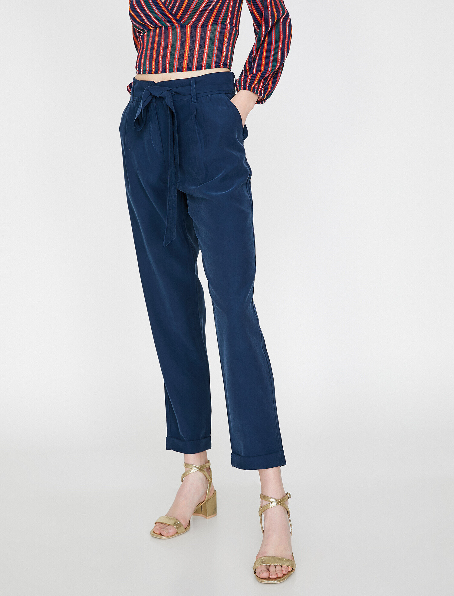   Beli Bağlamalı Pantolon