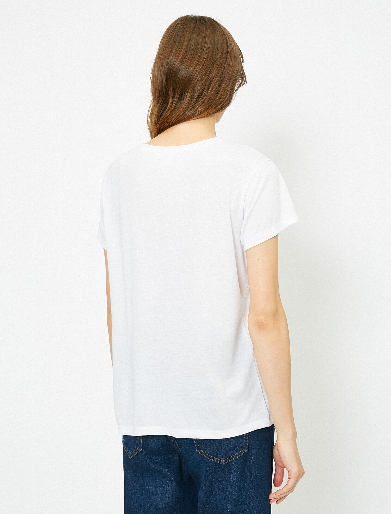   Pul Payet Detaylı Standart Kalıp Bisiklet Yaka Tişört