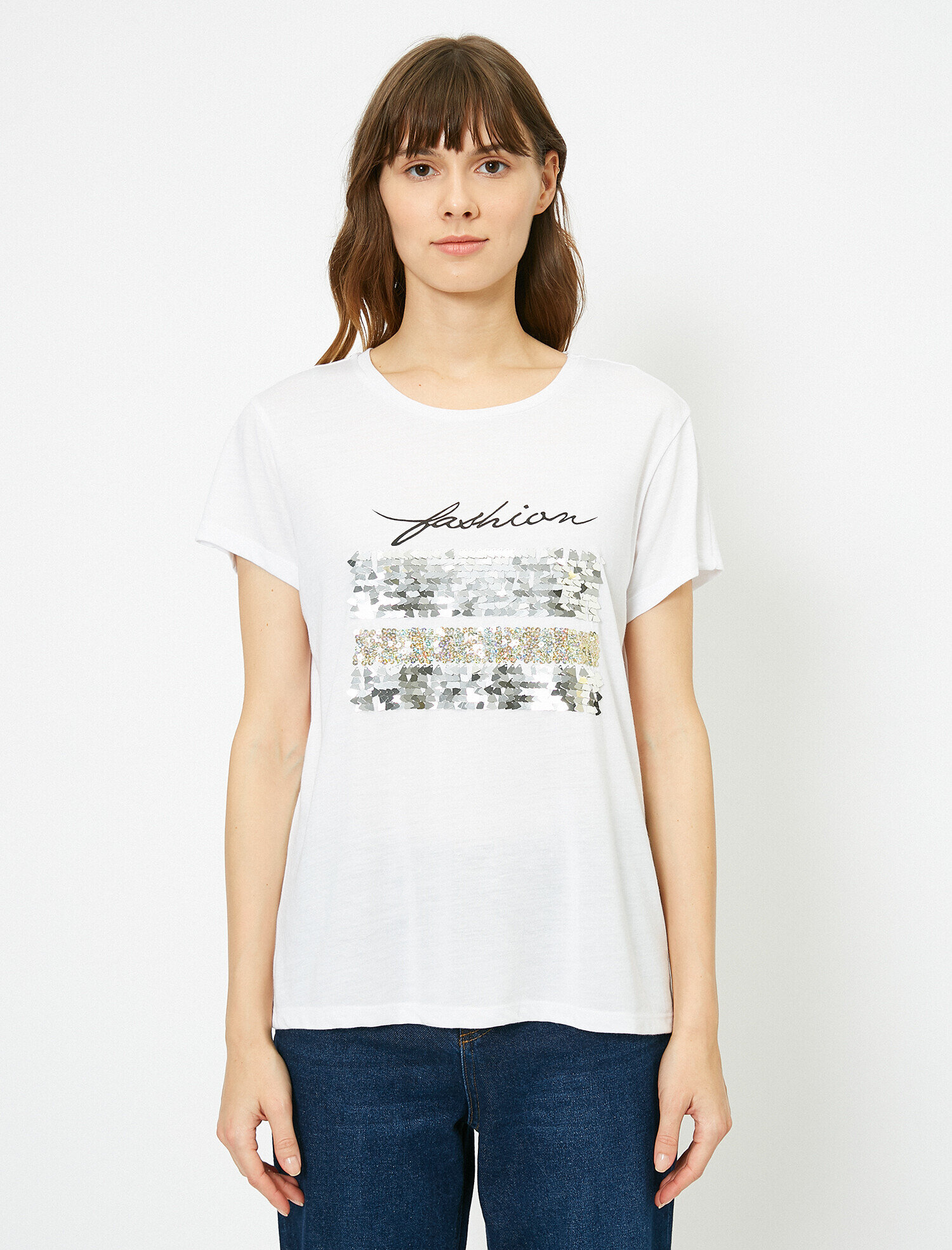   Pul Payet Detaylı Standart Kalıp Bisiklet Yaka Tişört