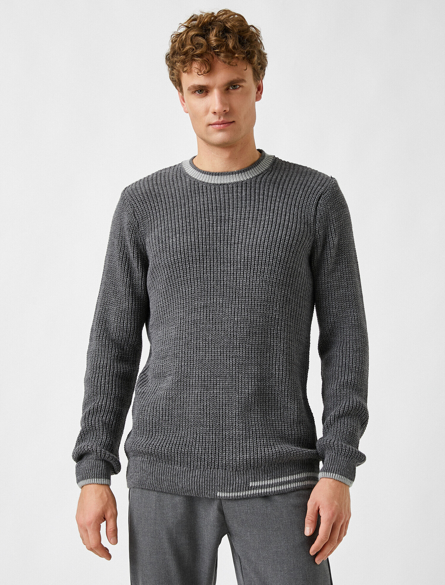   Basic Kazak Bisiklet Yaka