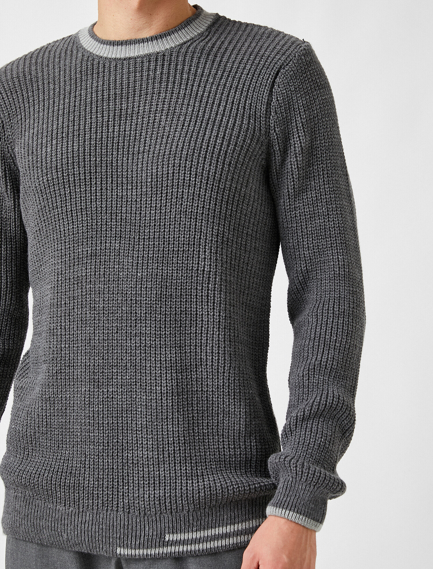   Basic Kazak Bisiklet Yaka