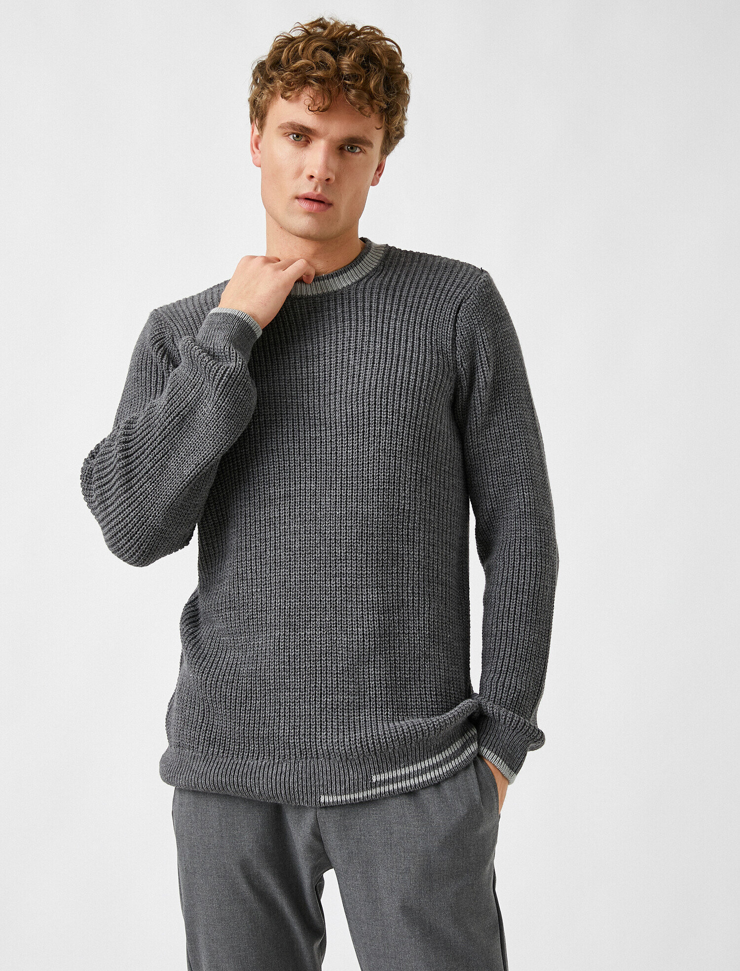   Basic Kazak Bisiklet Yaka