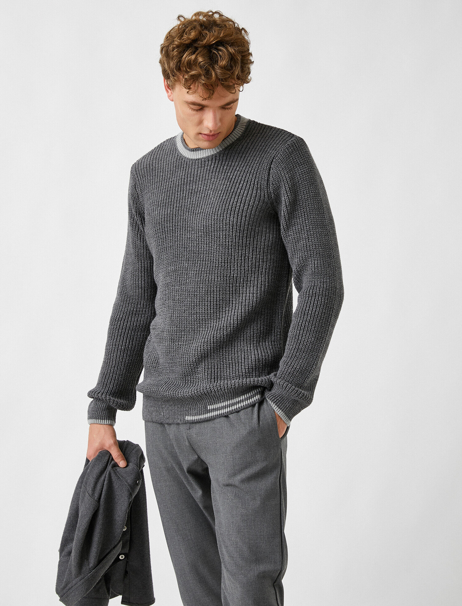   Basic Kazak Bisiklet Yaka