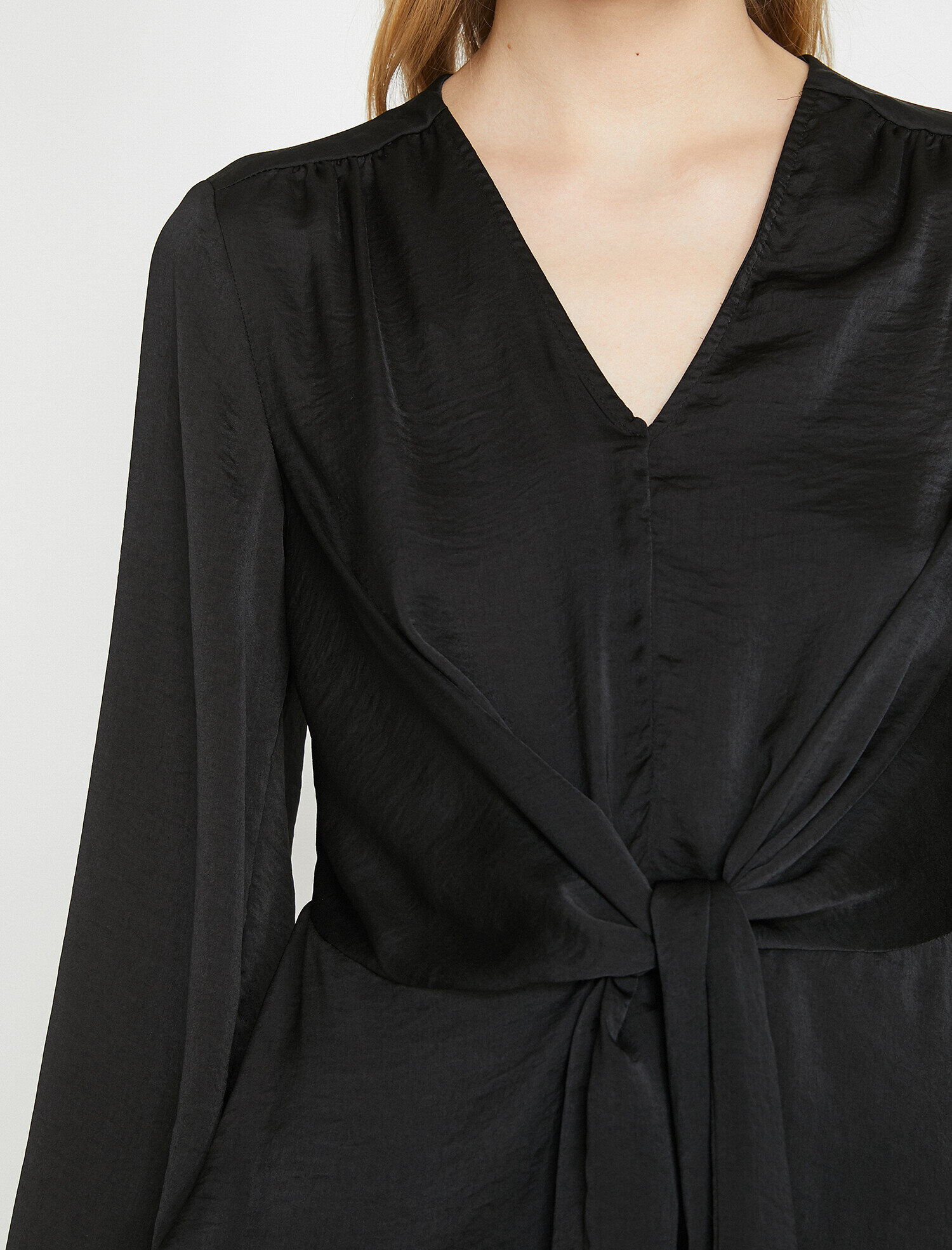   Beli Bağlamalı Bluz