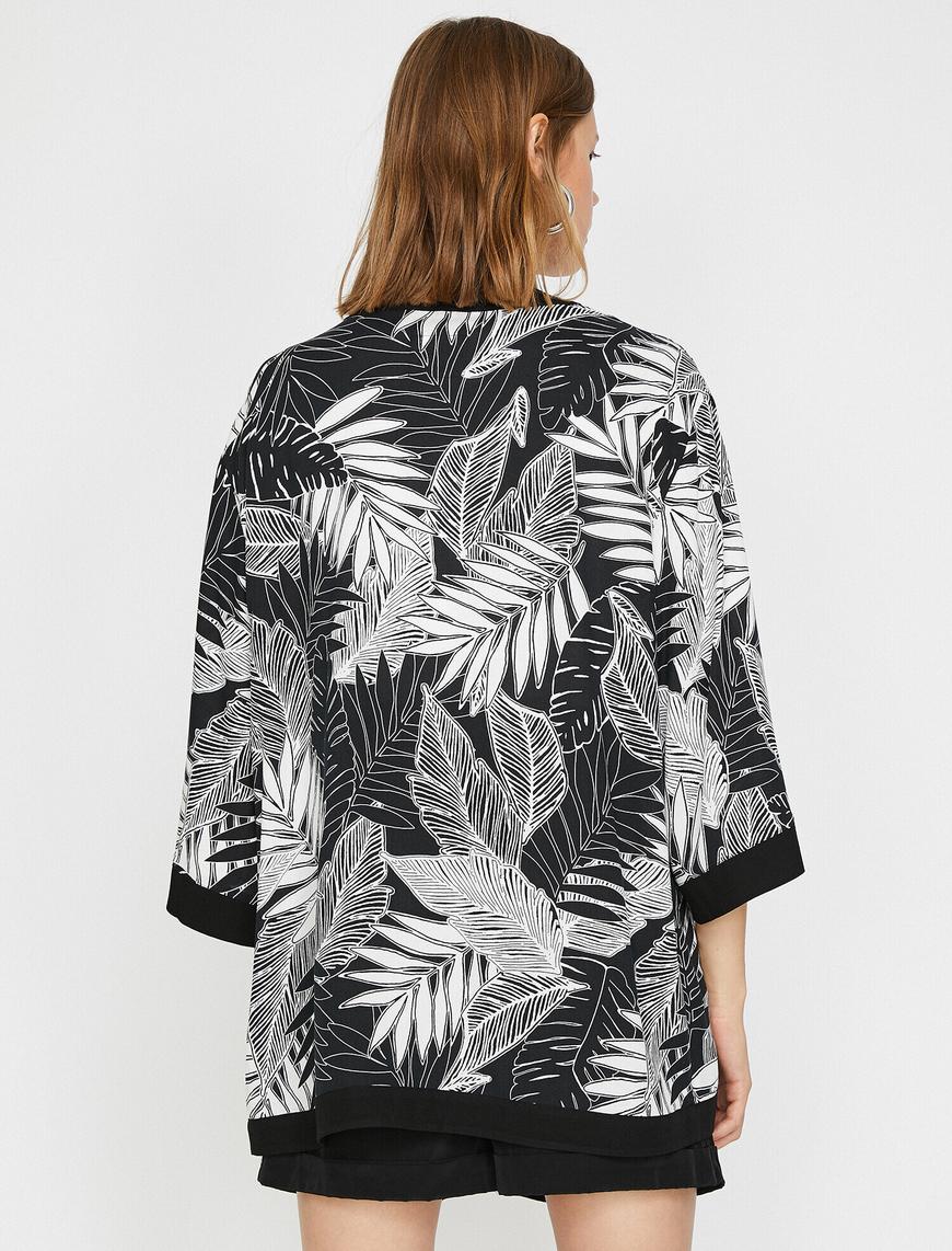   Çiçekli Kimono