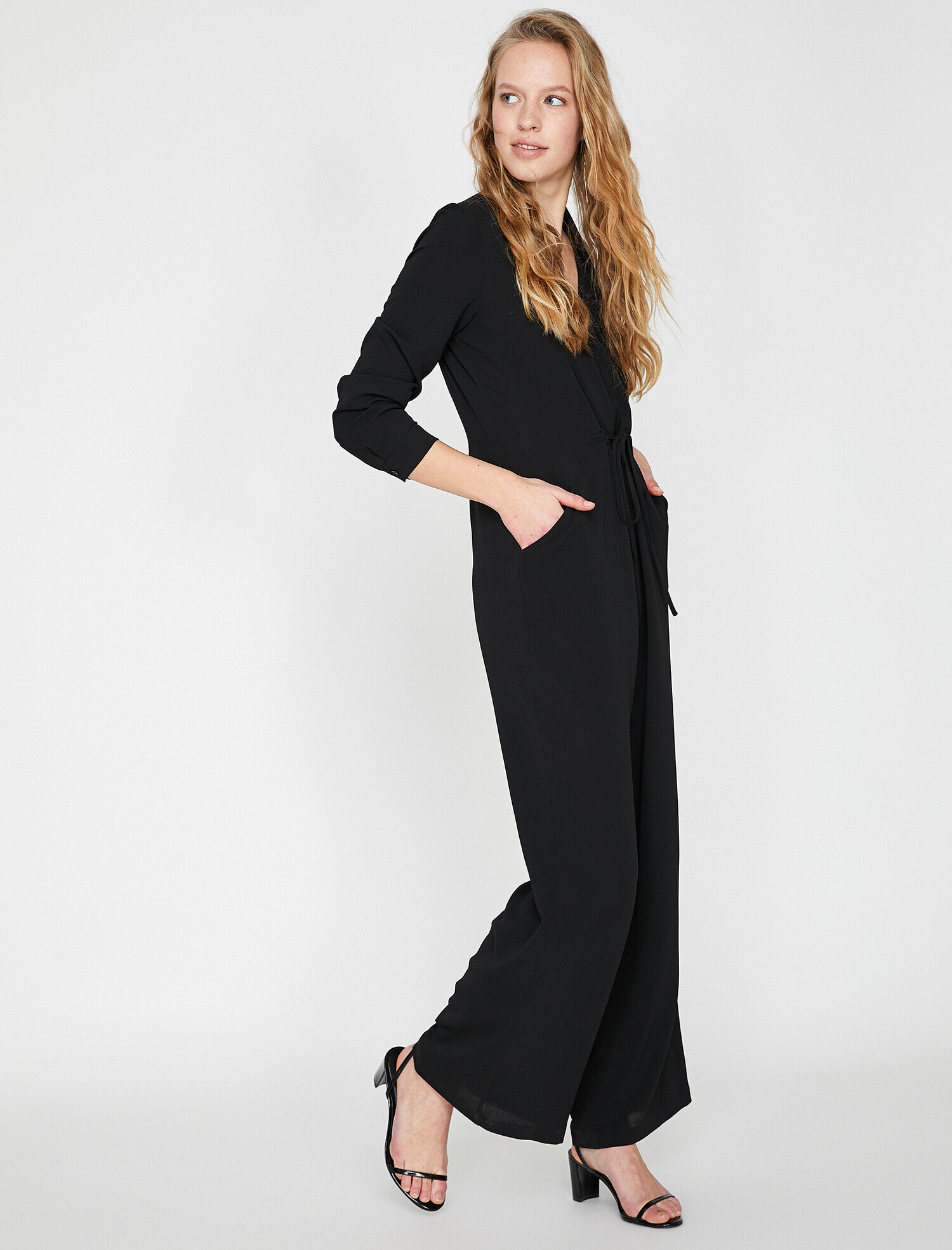   Beli Bağlamalı Tulum