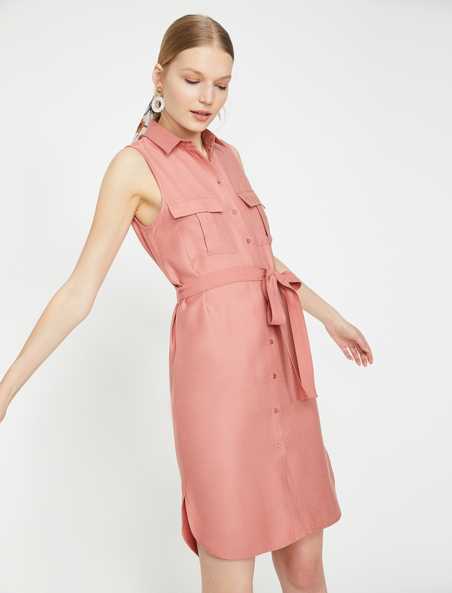   Düğme Detaylı Elbise