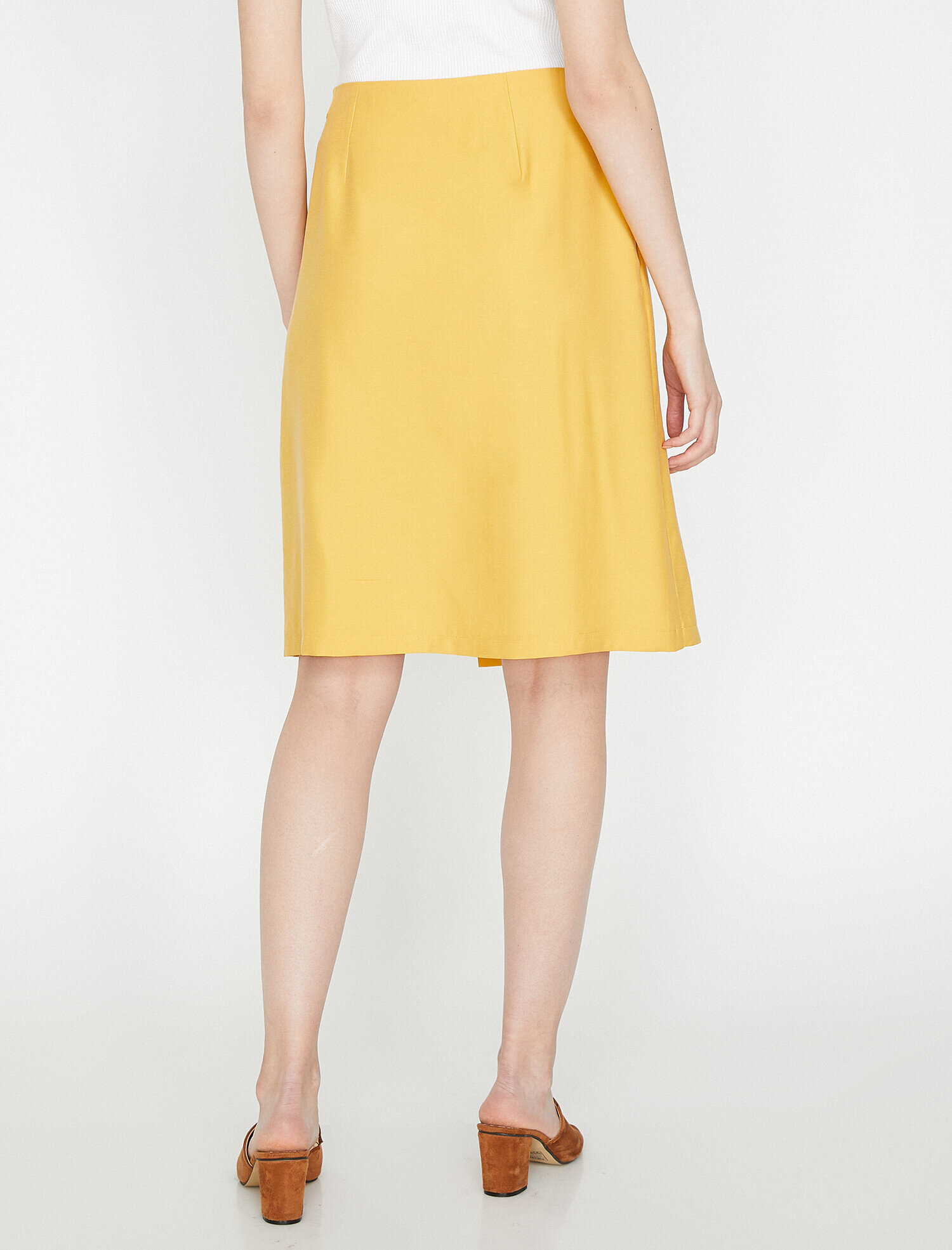   Beli Bağlamalı Etek