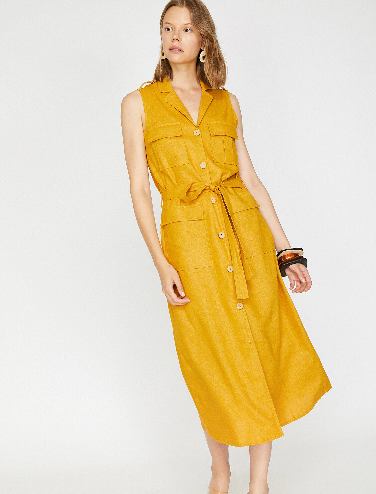   Düğme Detaylı Elbise