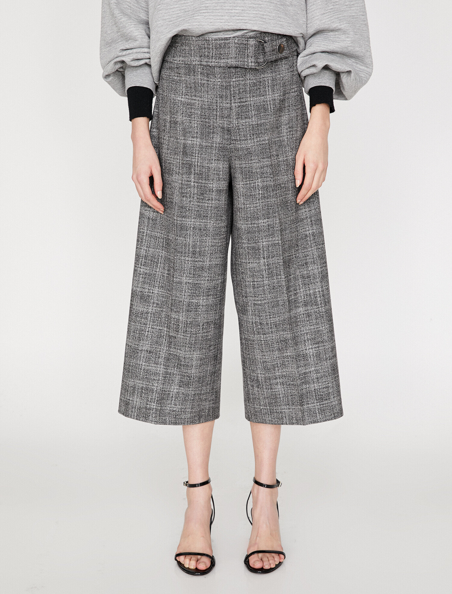   Kısa Paça Pantolon