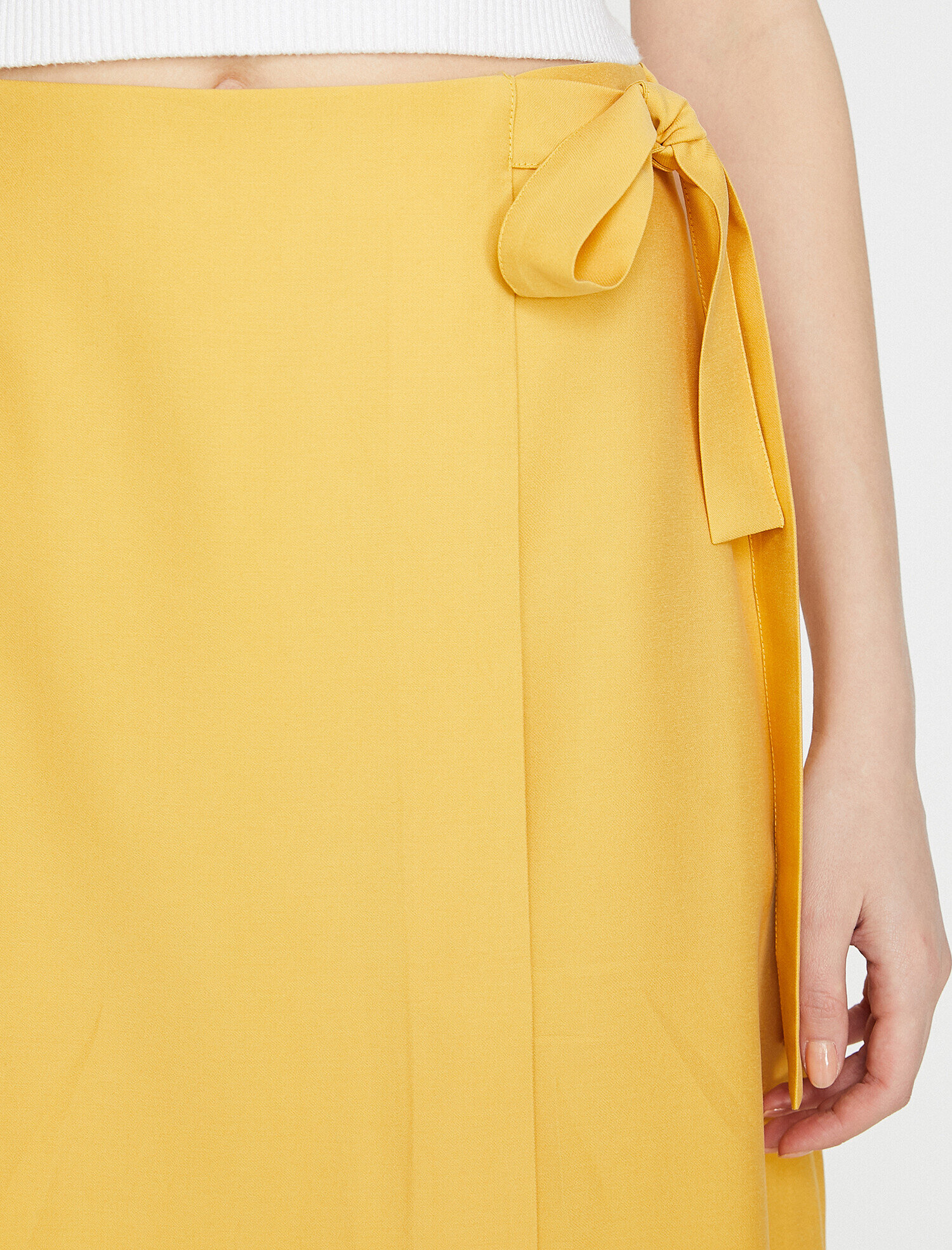   Beli Bağlamalı Etek