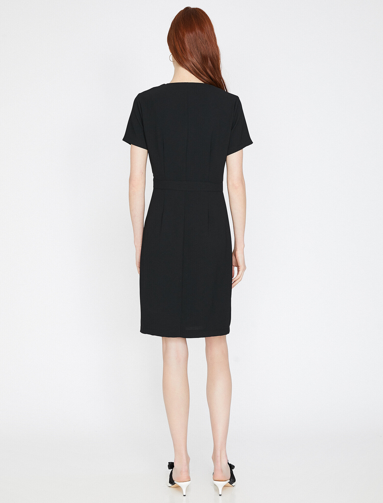   Basic Kısa Kollu Elbise V Yaka