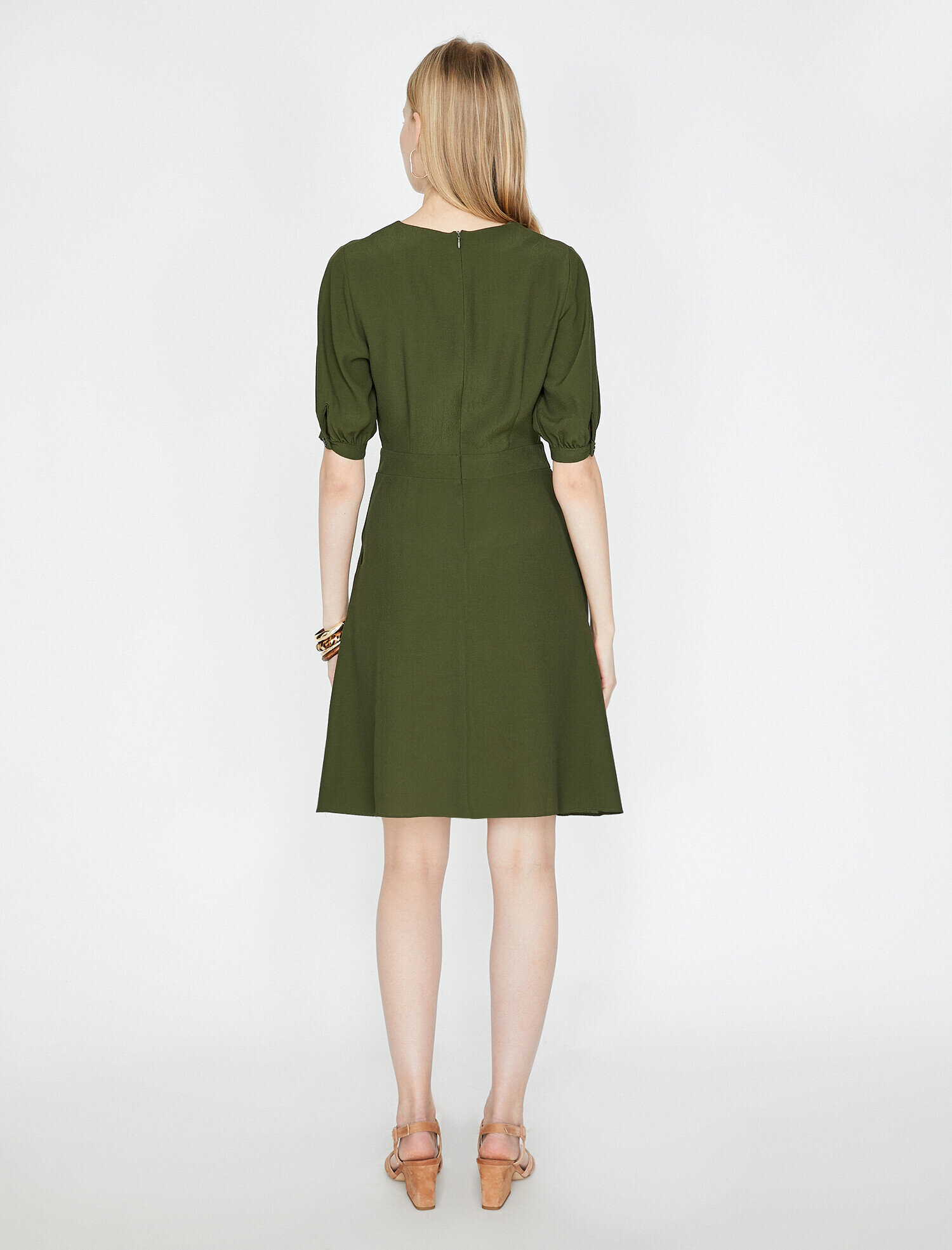   Düğme Detaylı Elbise