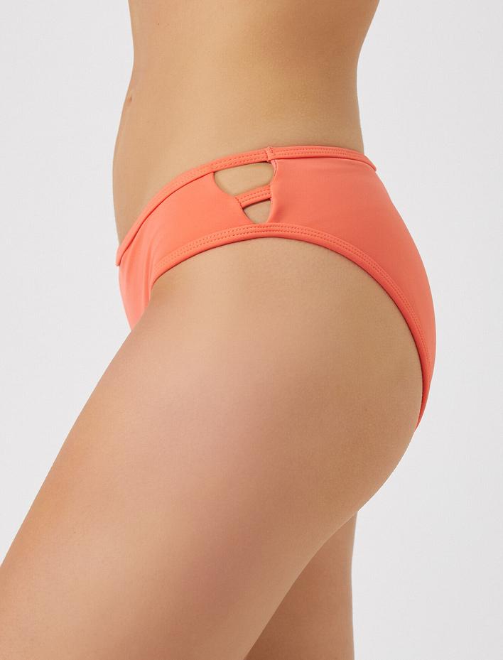  Biye Detaylı Bikini Altı