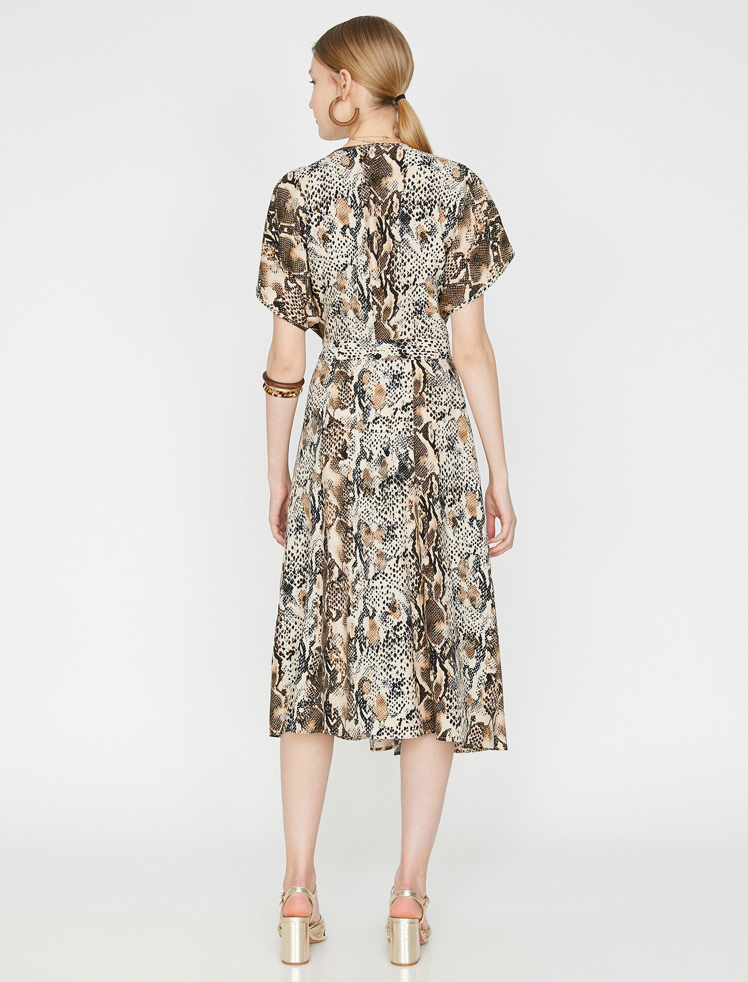   Yılan Derisi Desenli Elbise