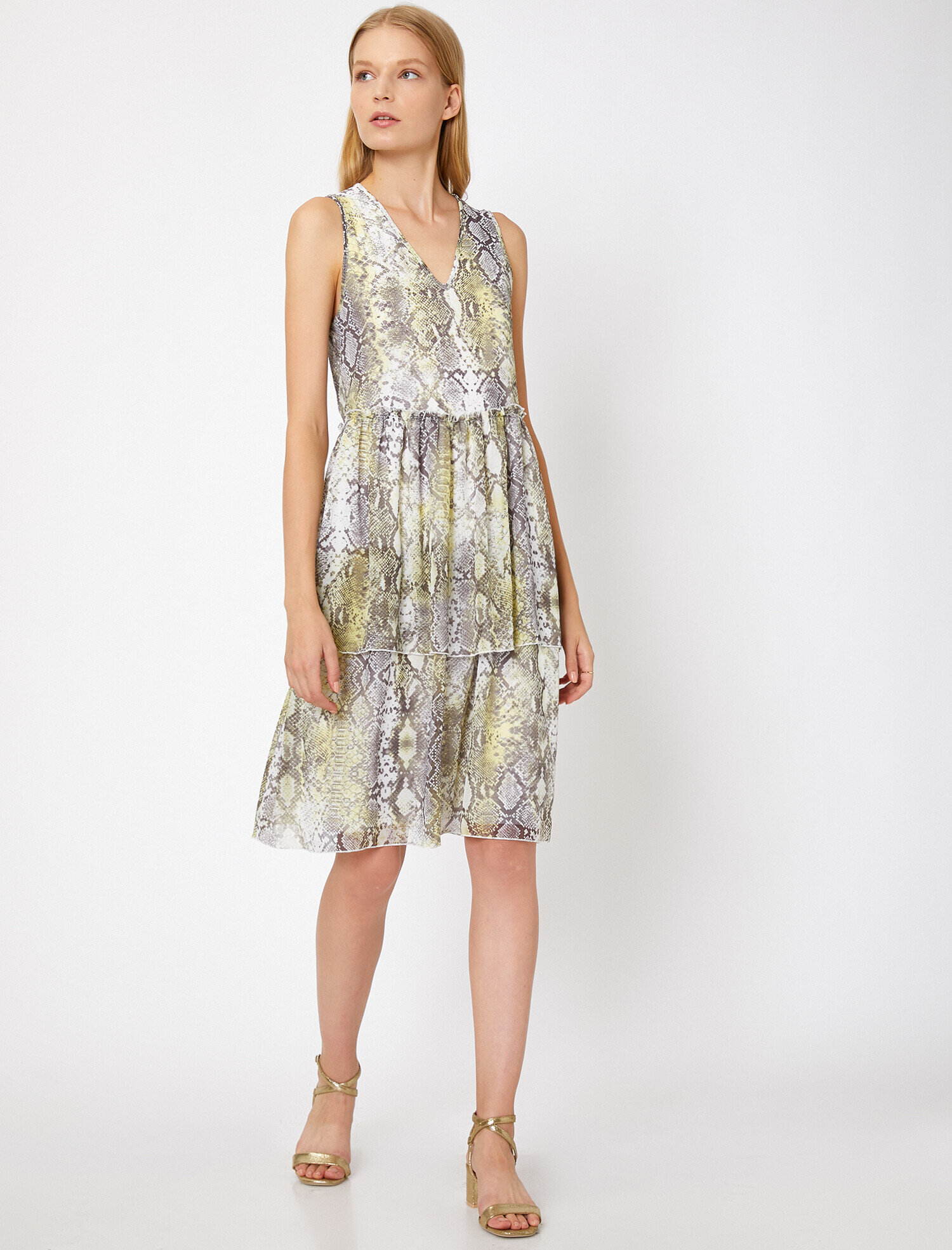   Yılan Derisi Desenli Elbise