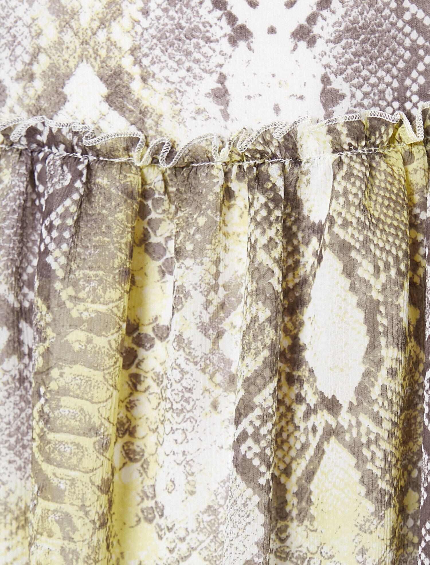   Yılan Derisi Desenli Elbise