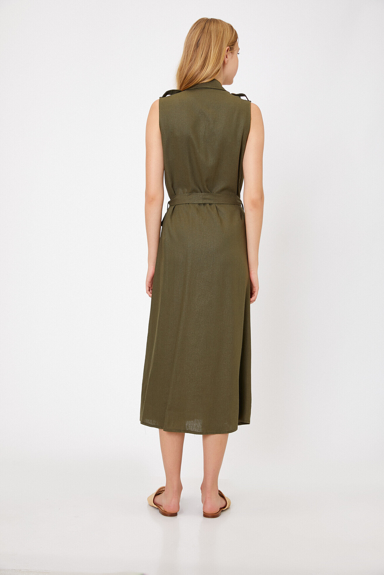   Düğme Detaylı Elbise