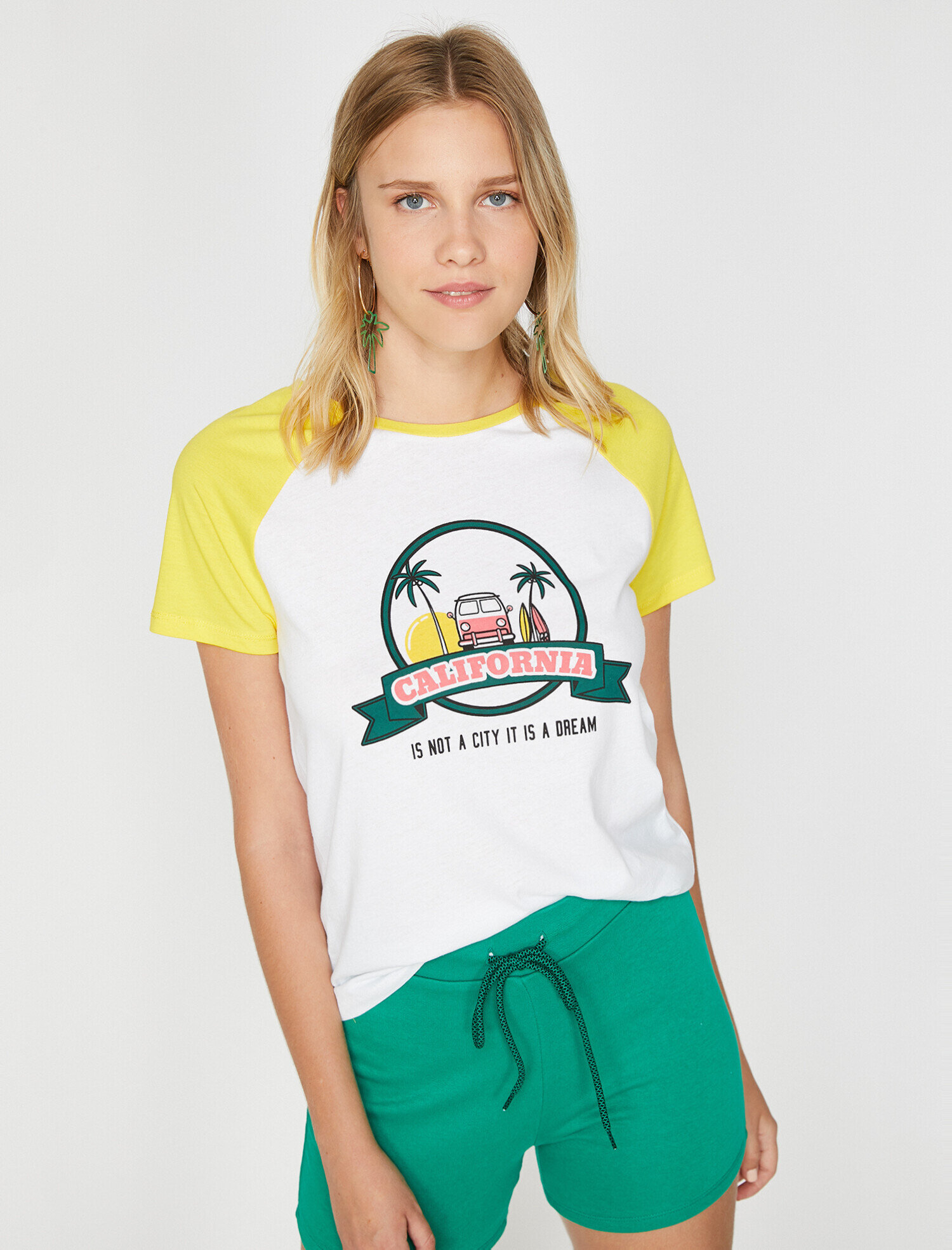   Yazılı Baskılı Tişört