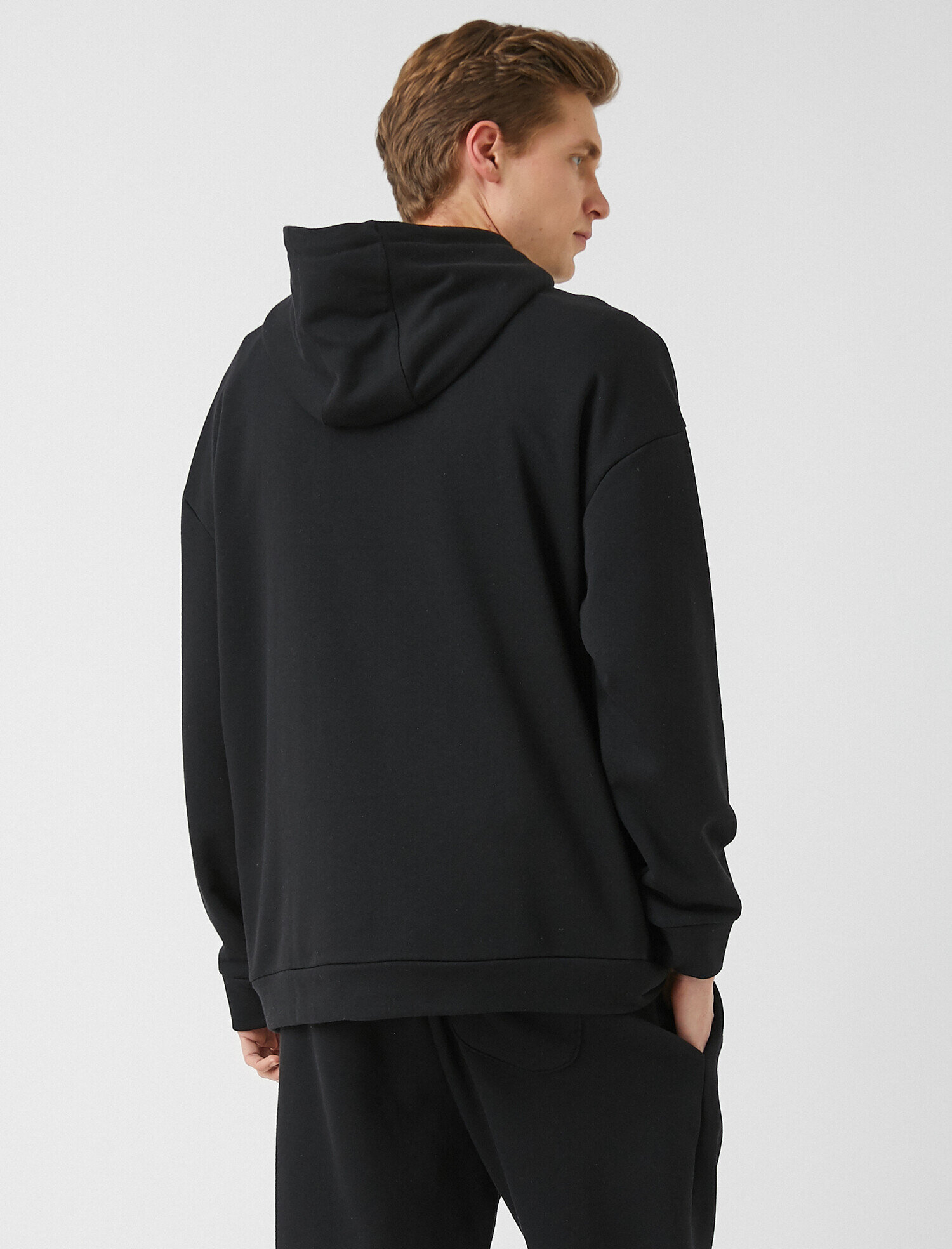   Kapşonlu Basketbol Temalı Baskılı Kanguru Cepli Sweatshirt