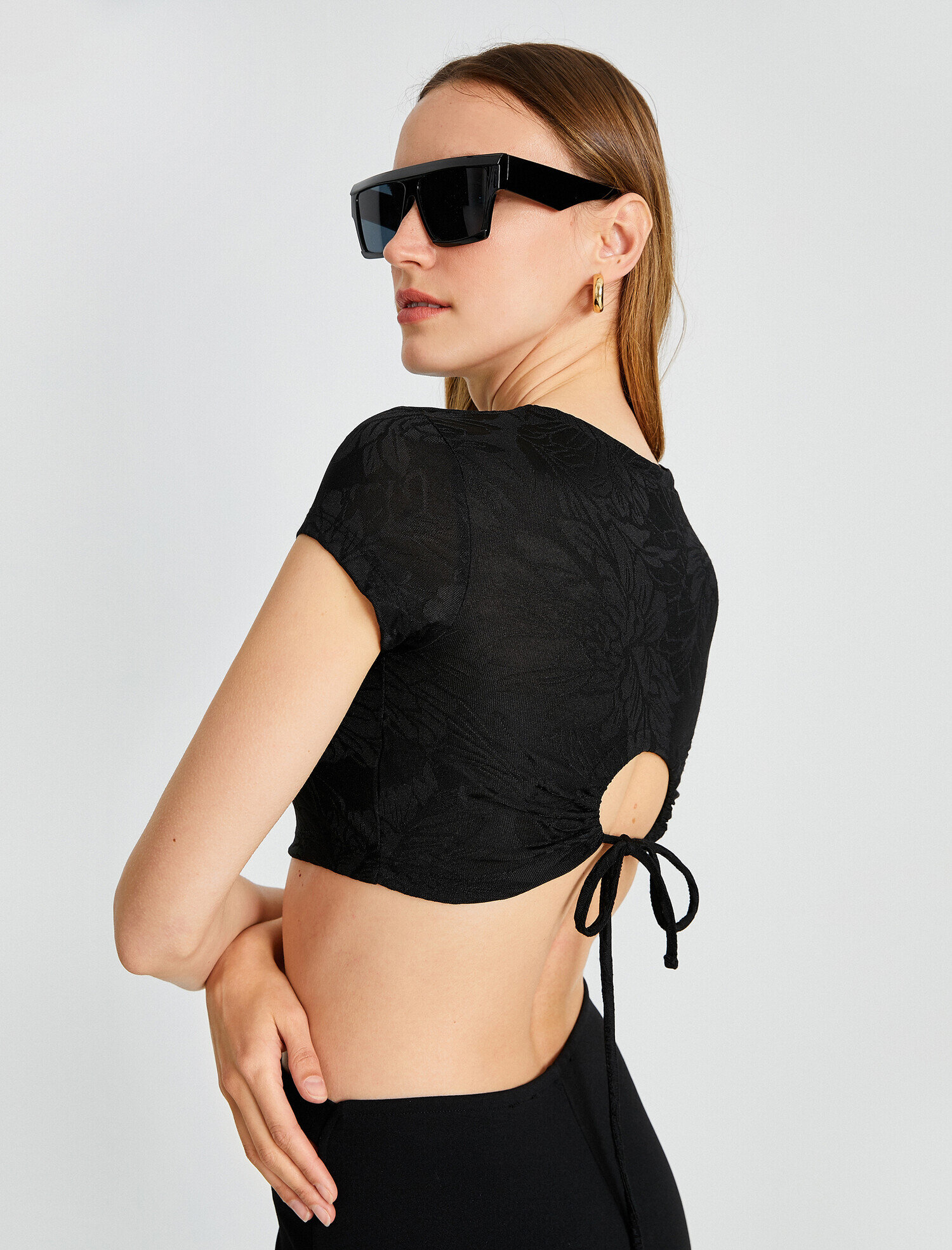   Desenli Crop Tişört Kısa Kollu Bisiklet Yaka