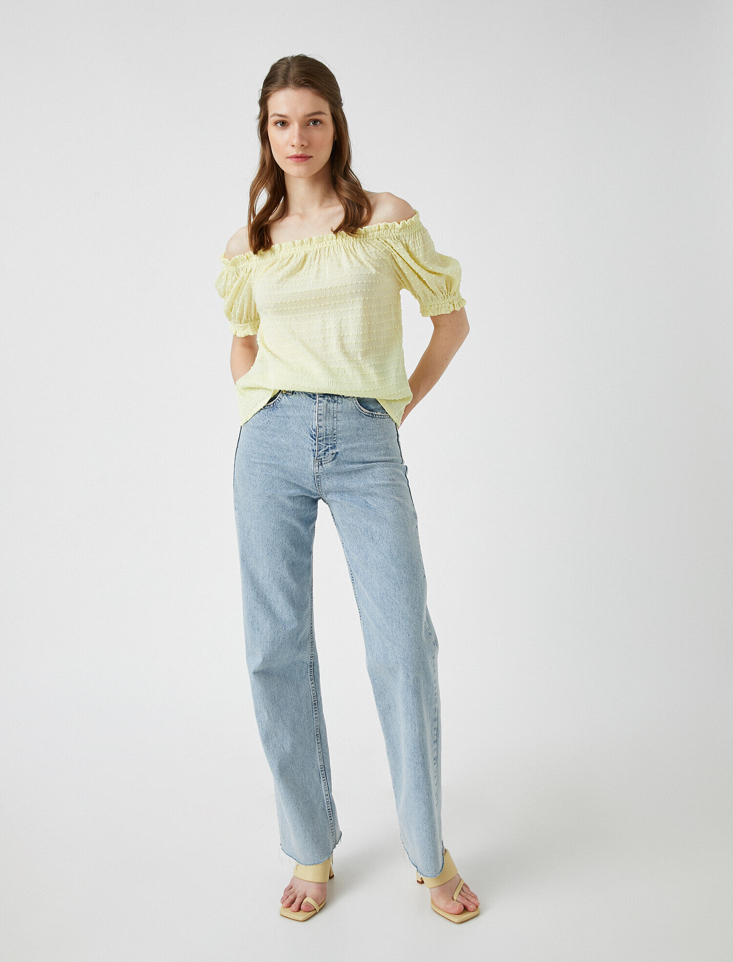   Omzu Açık Bluz Kısa Balon Kollu