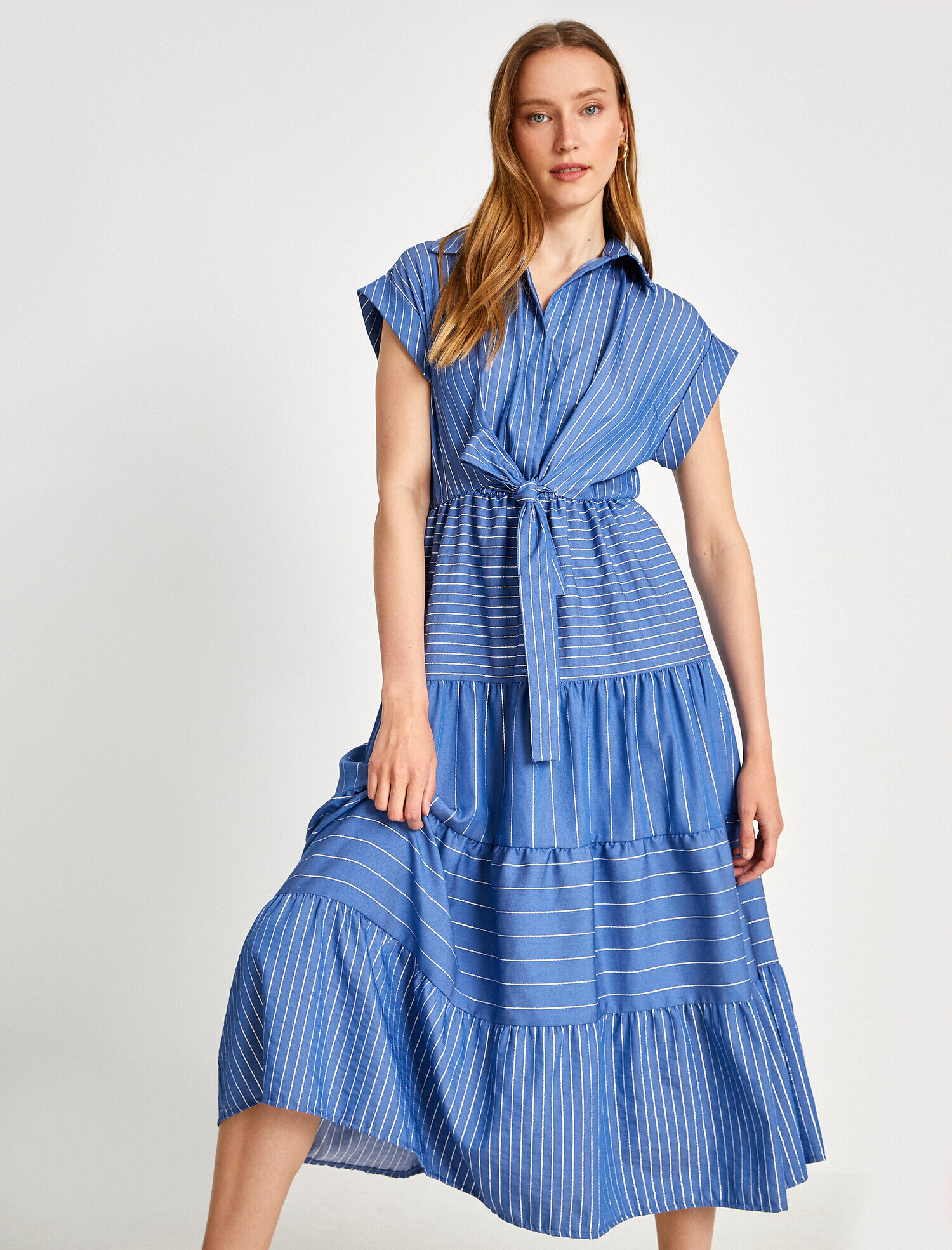   Fırfırlı Uzun Elbise Bağlama Detaylı Kısa Kollu