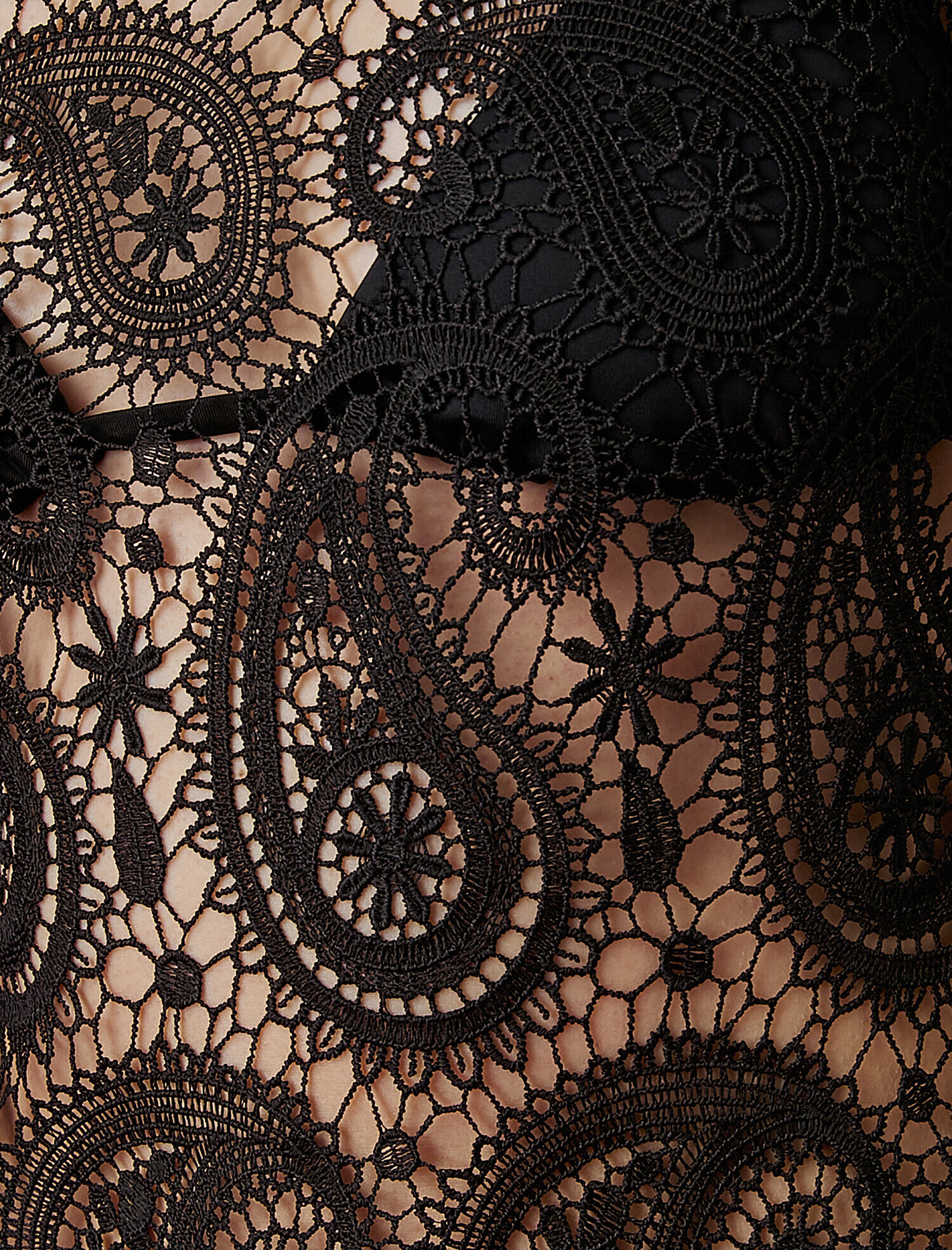   Uzun Kollu Dantel Midi Elbise