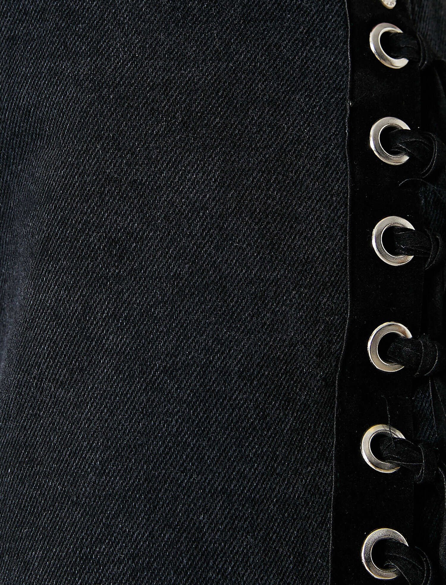   Yüksek Bel Püsküllü Kot Şort