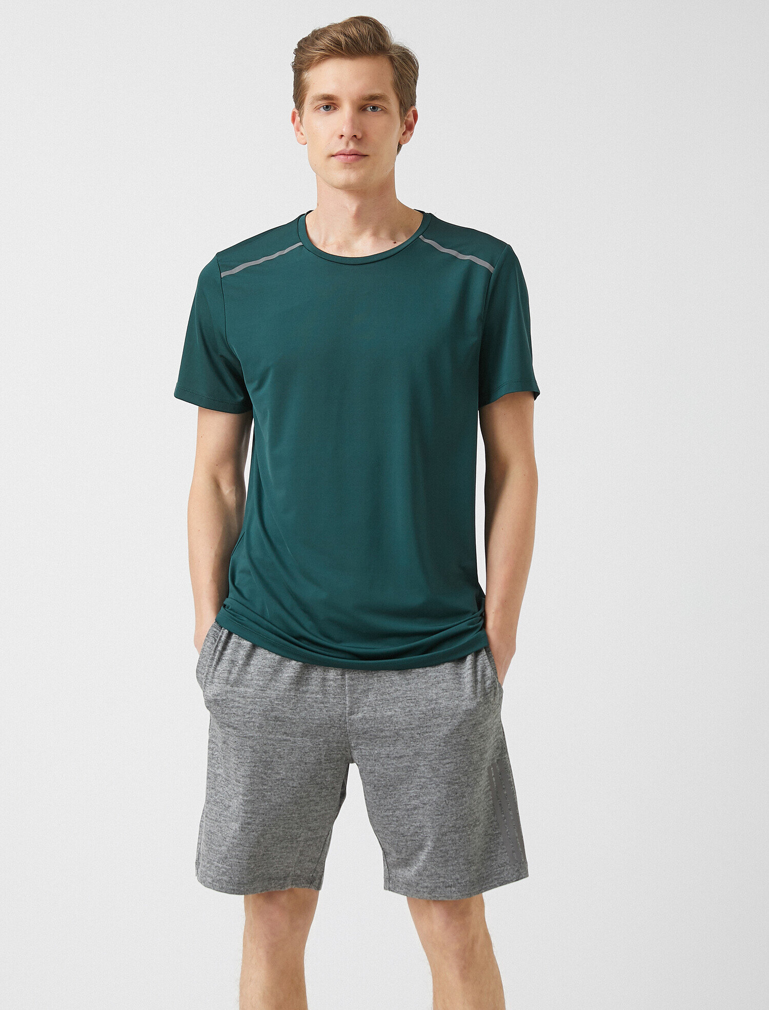   Kısa Kollu Bisiklet Yaka Baskılı Tişört