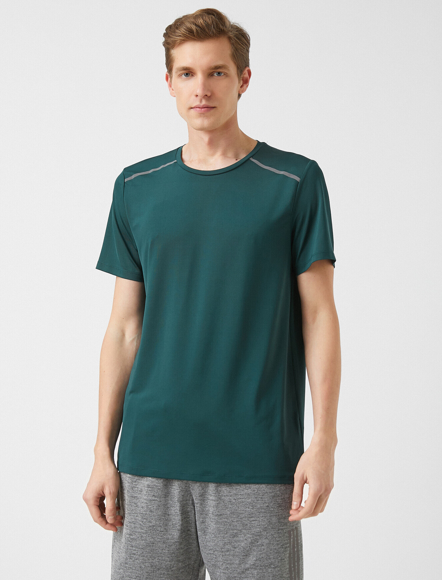   Kısa Kollu Bisiklet Yaka Baskılı Tişört