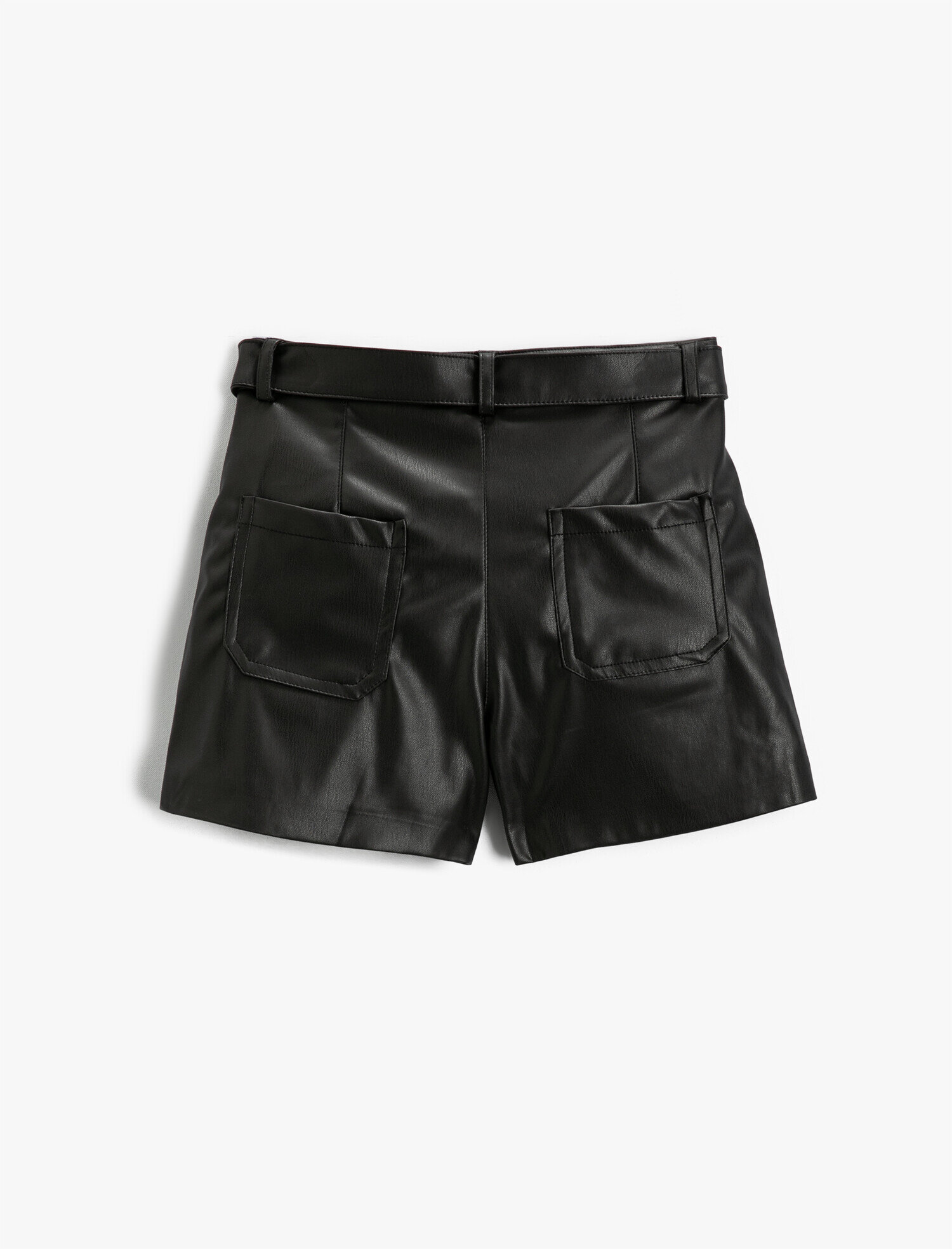  Kız Çocuk Suni Deri Görünümlü Kemer Detaylı Cepli Şort