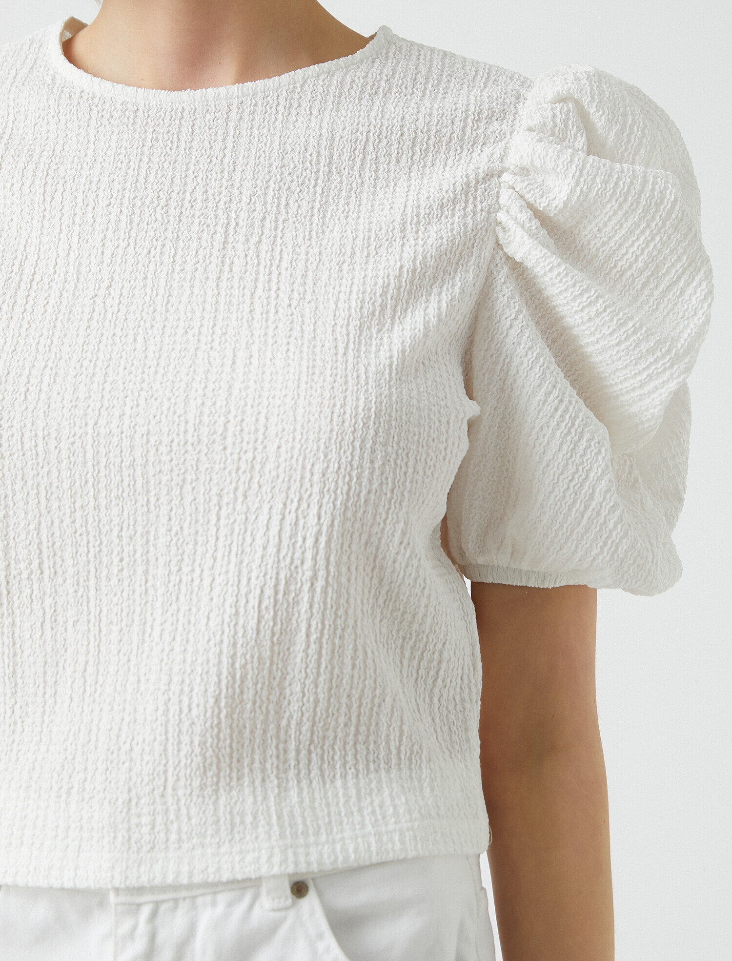   Büzgülü Balon Kollu Tişört Bisiklet Yaka