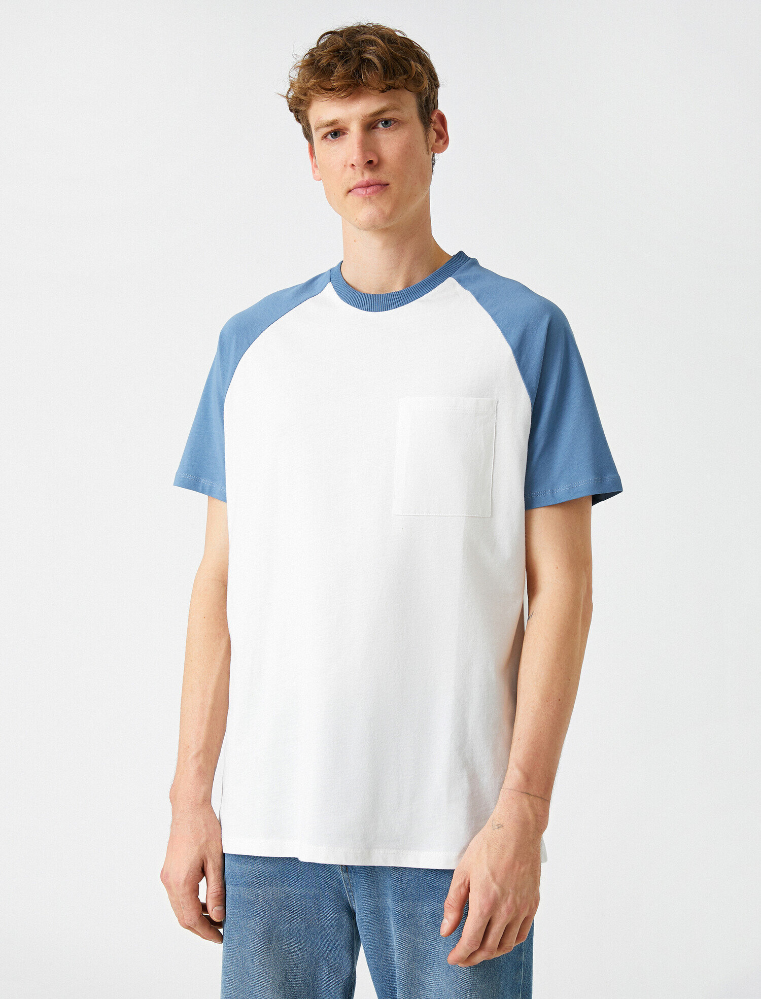   Standart Fit Reglan Kol Tişört