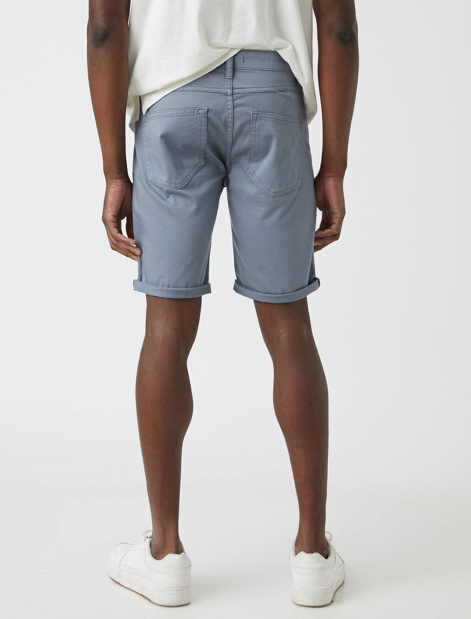   Katlı Paça Gabardin Şort