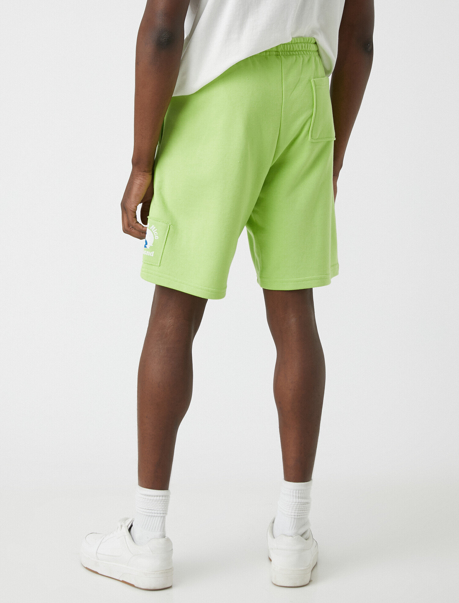   Bağcıklı Yama Detaylı Şort