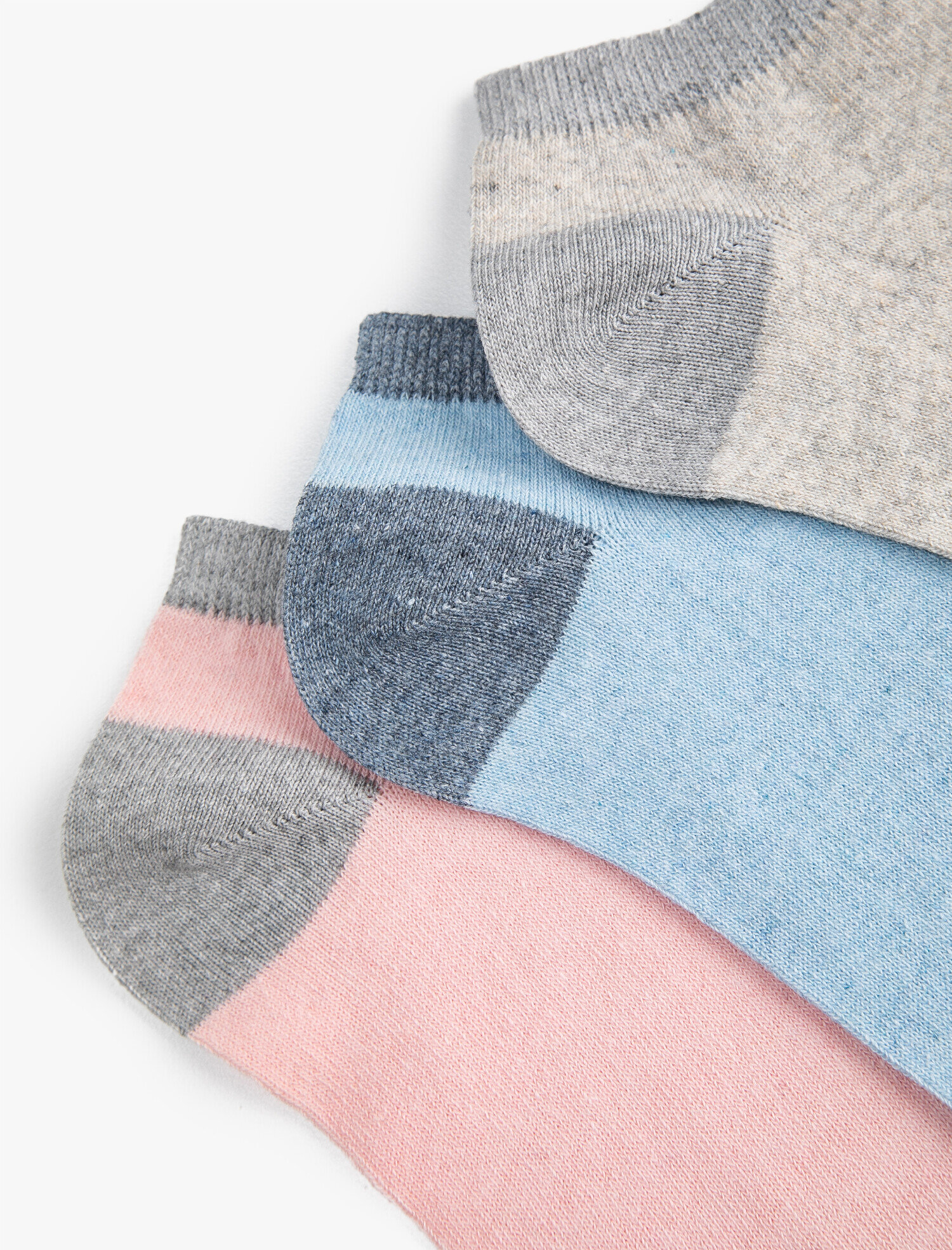  Kadın 3'lü Desenli Çorap Seti