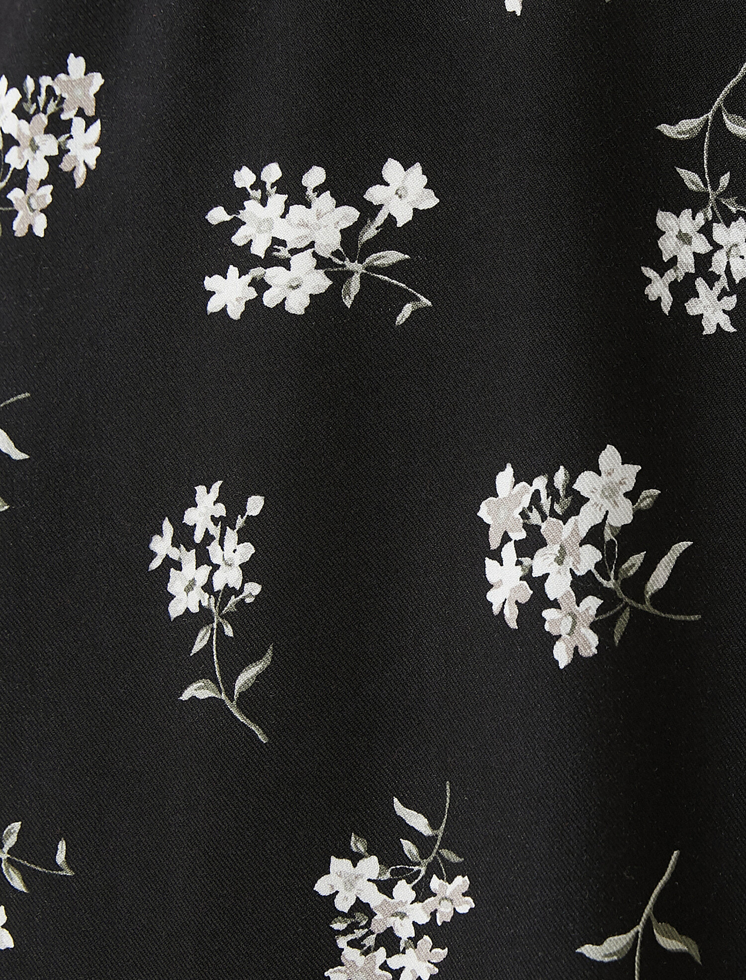   Askılı V Yaka Düğme Detaylı Çiçek Baskılı Uzun Elbise