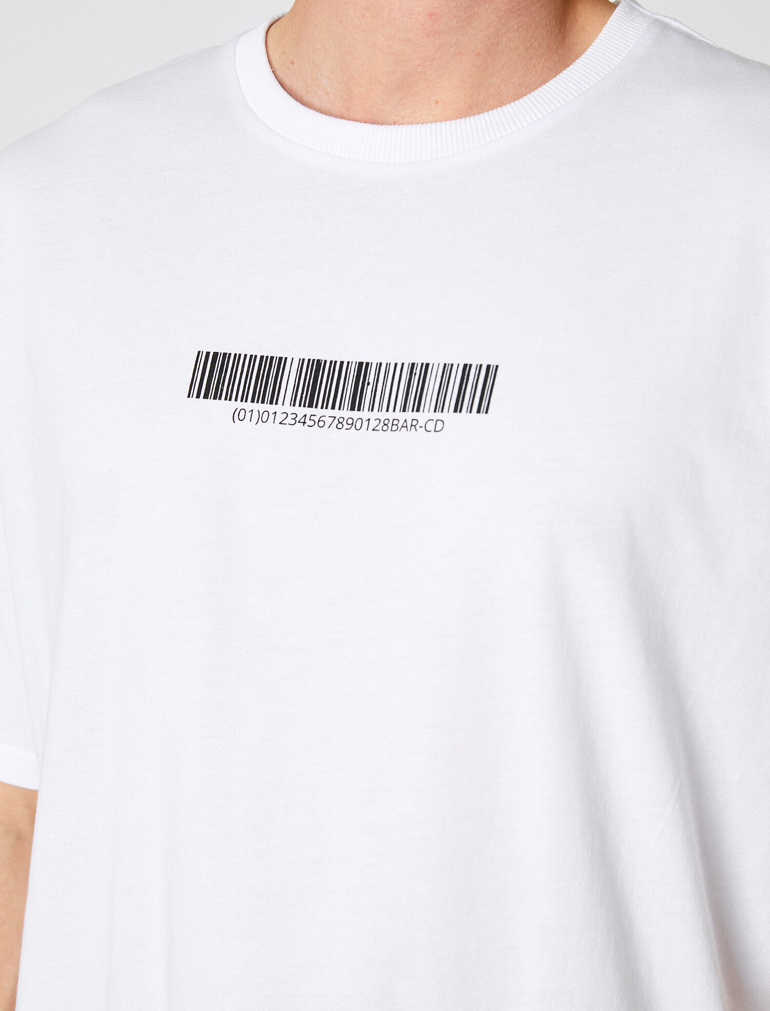   Barkod Baskılı Tişört