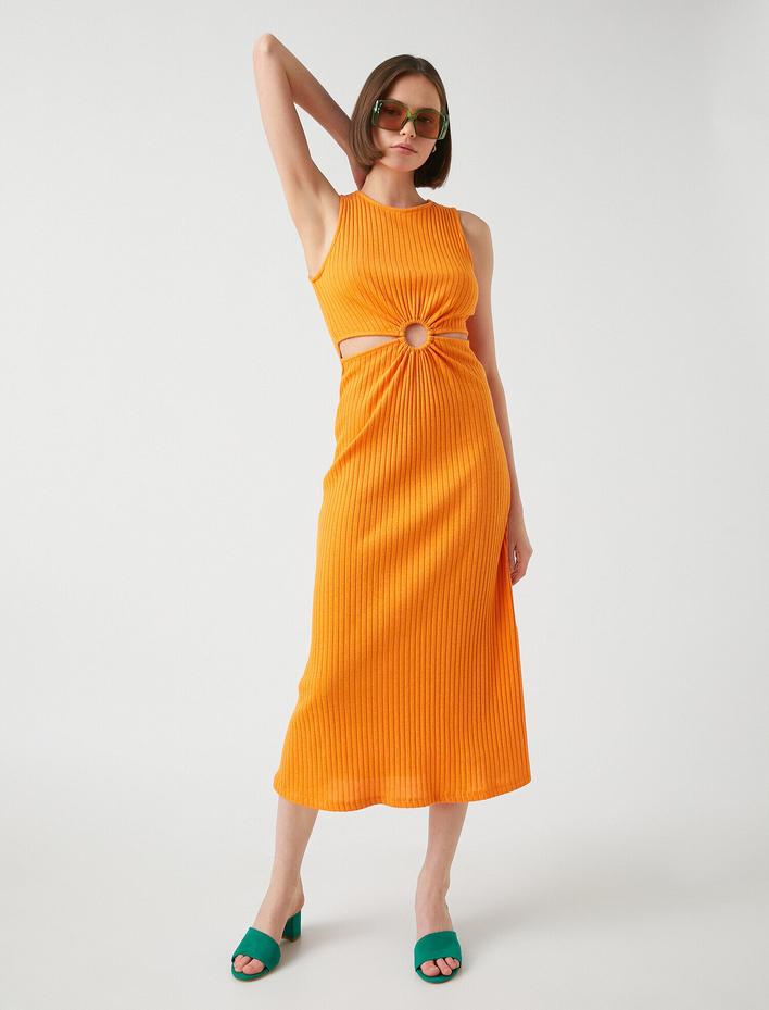  Kolsuz Midi Pencere Detaylı Elbise