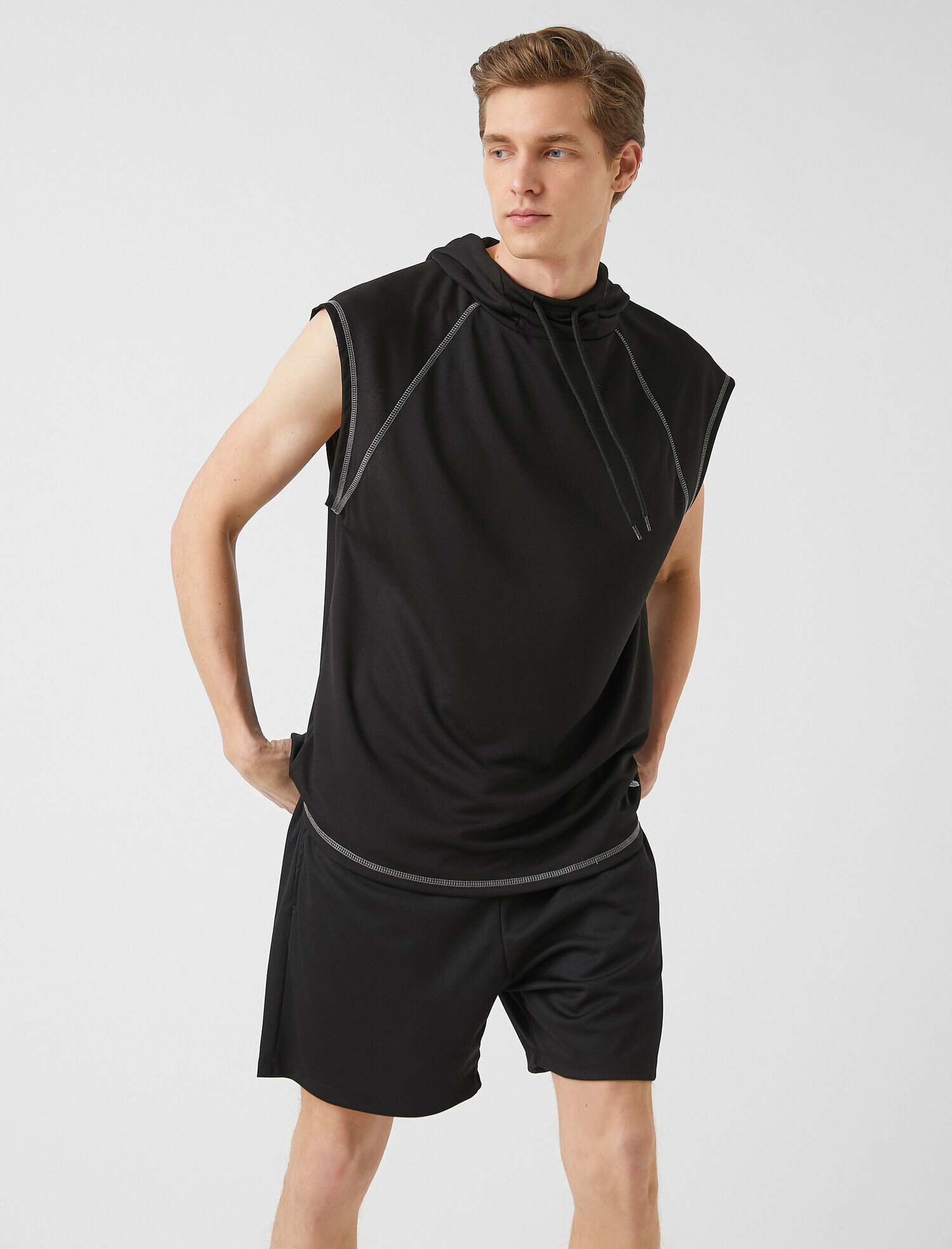   Kapüşonlu Spor Kolsuz Sweatshirt