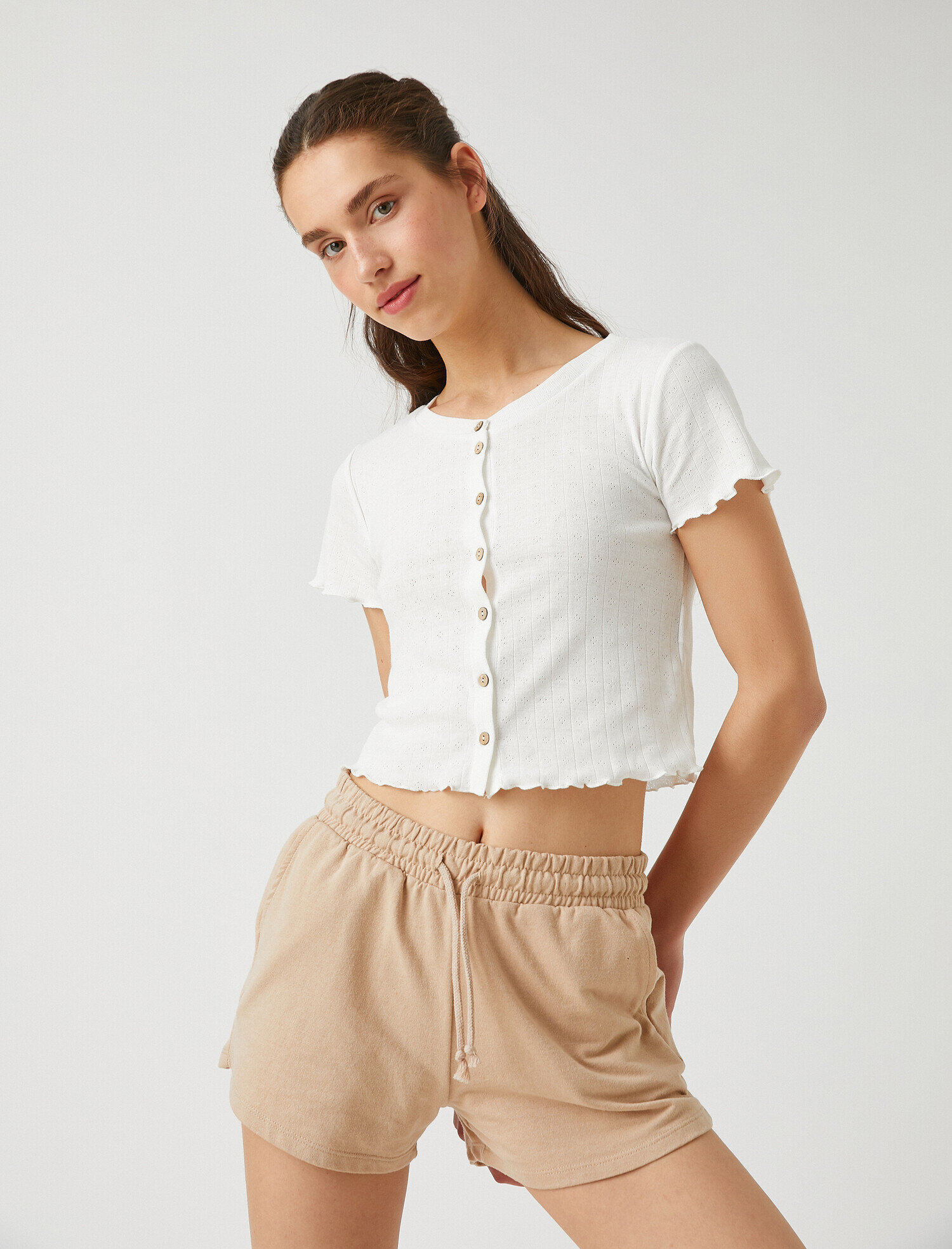   Basic Düğmeli Kısa Kollu Crop Tişört