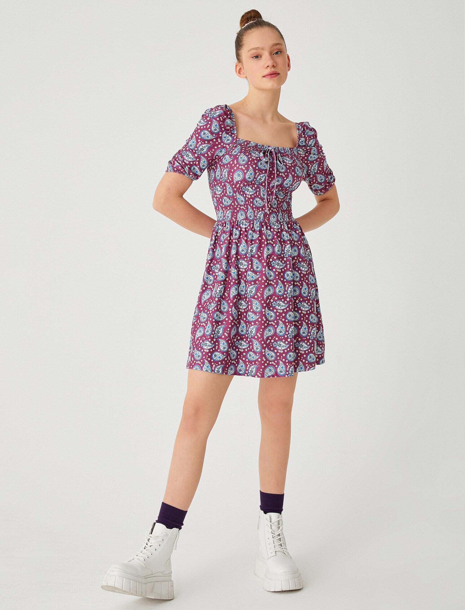   Kısa Kollu Mini Elbise