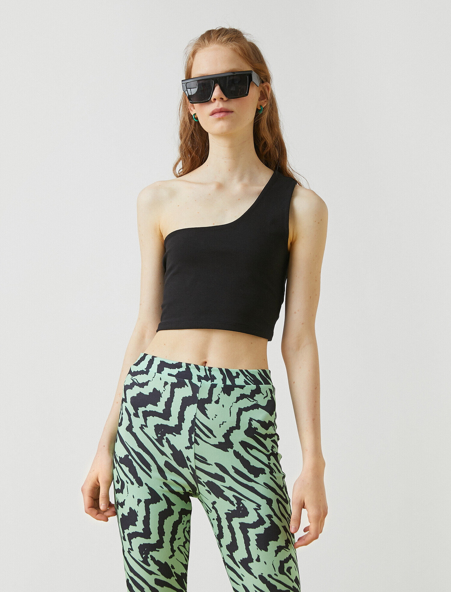   Crop Atlet Tek Omuzlu